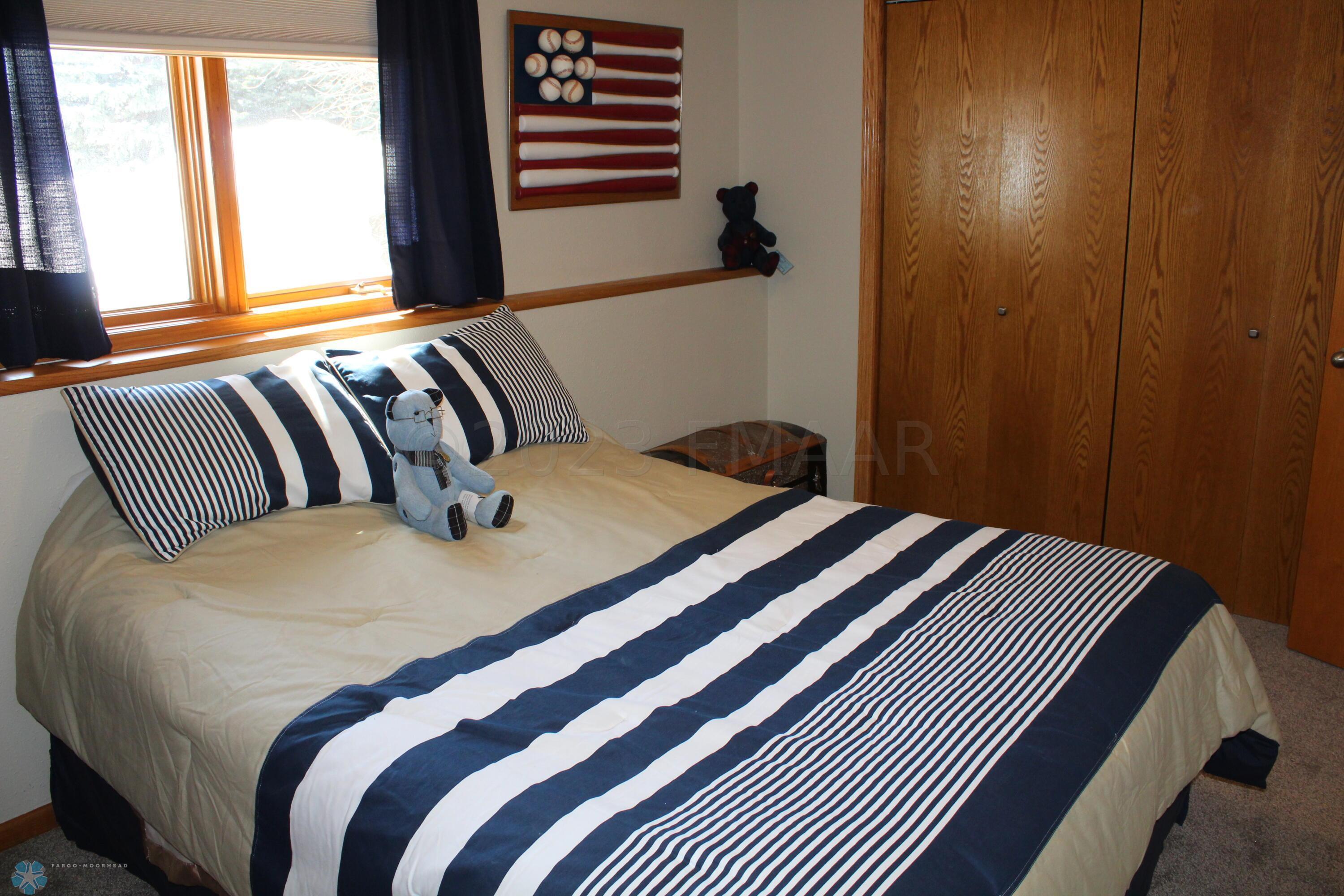 Lower bedroom1