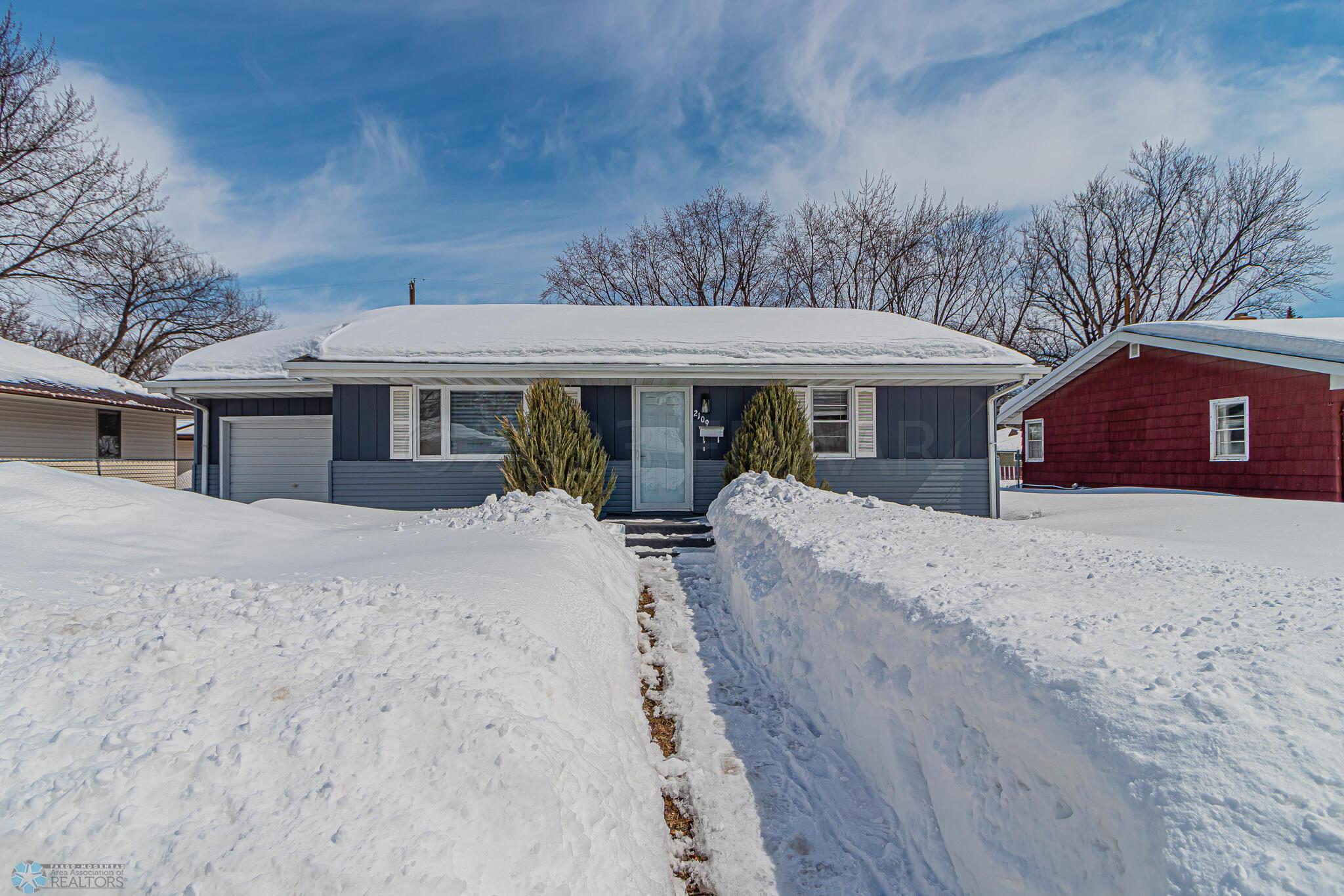 2109 9 1_2 St N, Fargo, N 58102-03