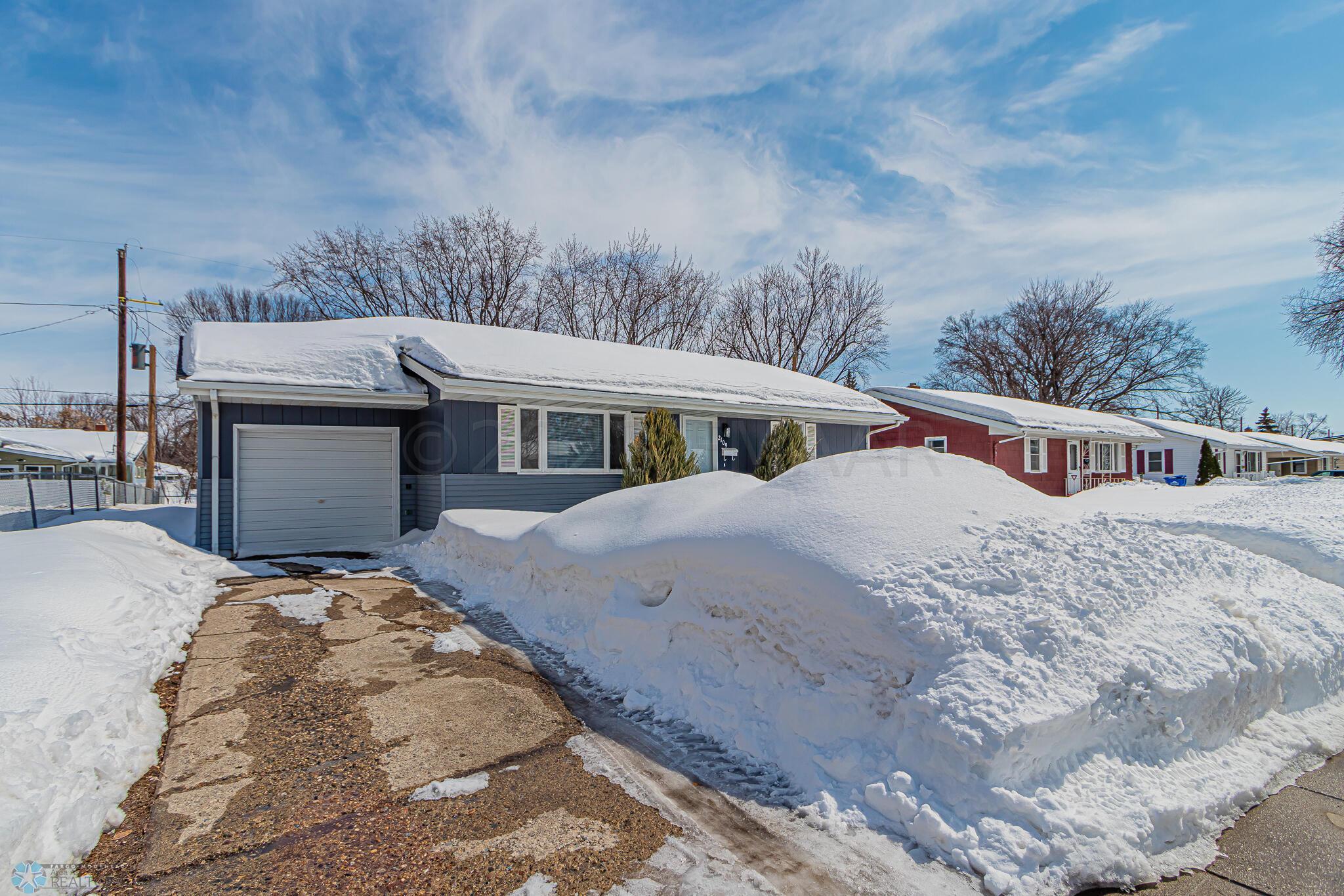 2109 9 1_2 St N, Fargo, N 58102-04