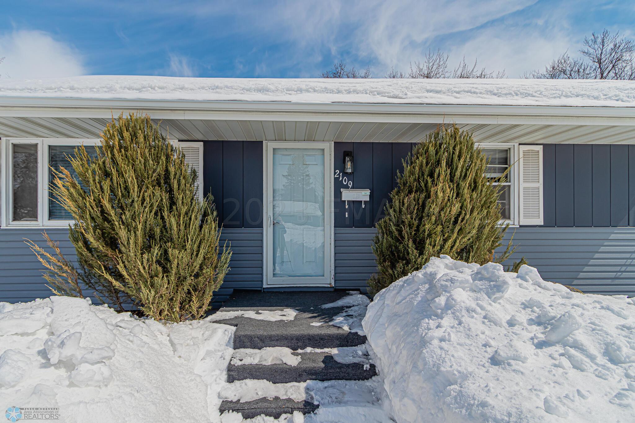2109 9 1_2 St N, Fargo, N 58102-02