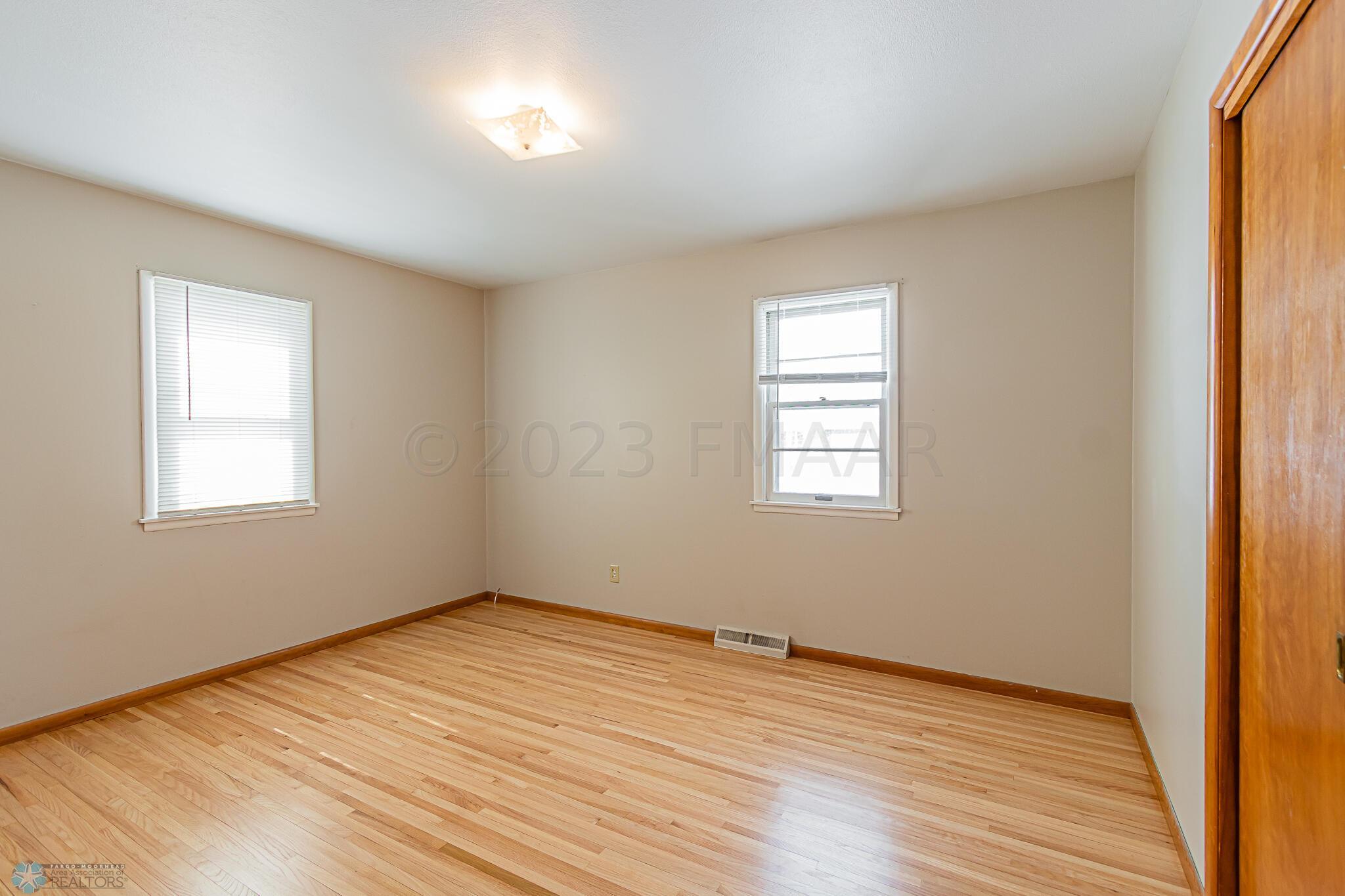 2109 9 1_2 St N, Fargo, N 58102-23