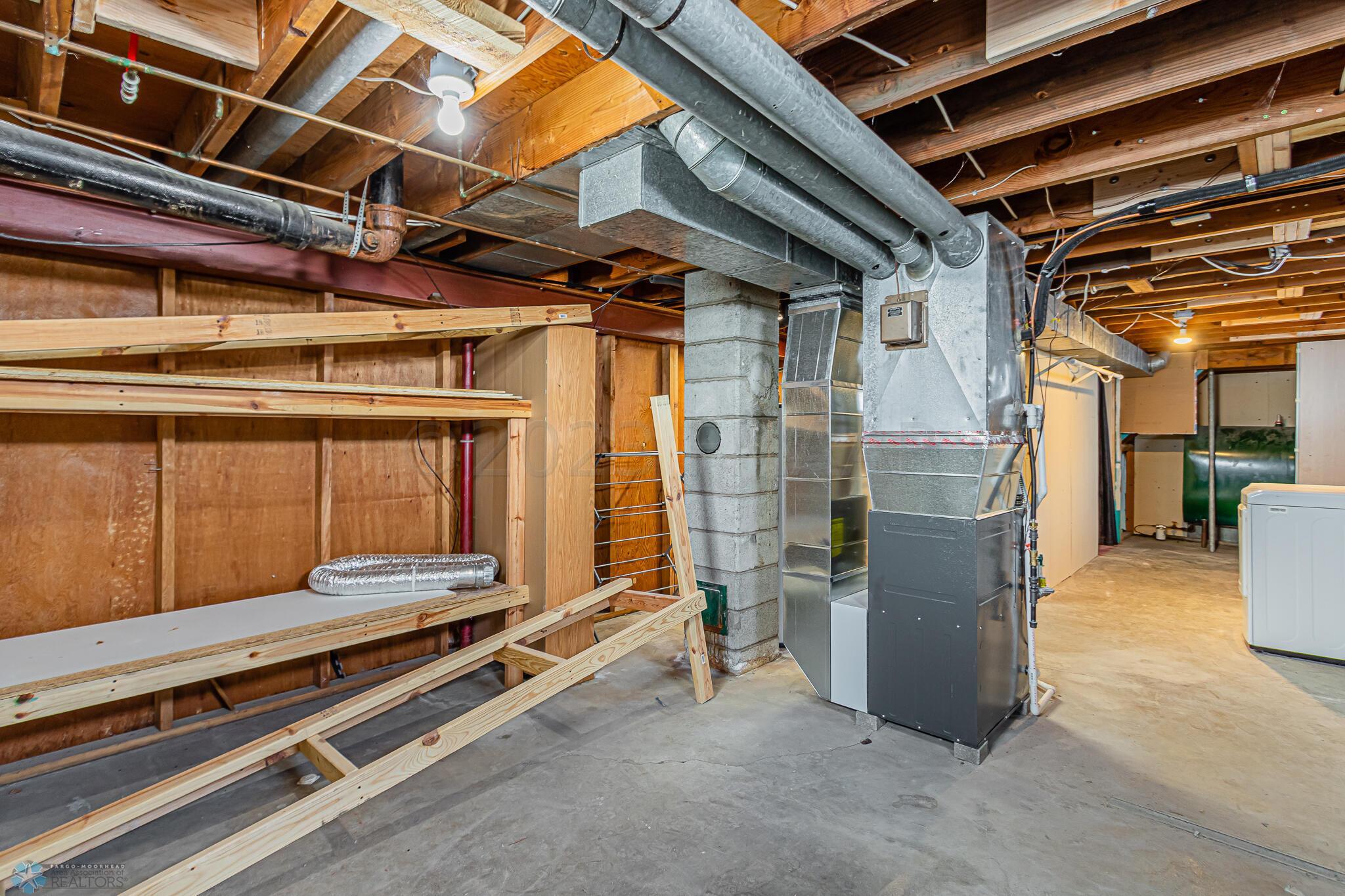 2109 9 1_2 St N, Fargo, N 58102-09