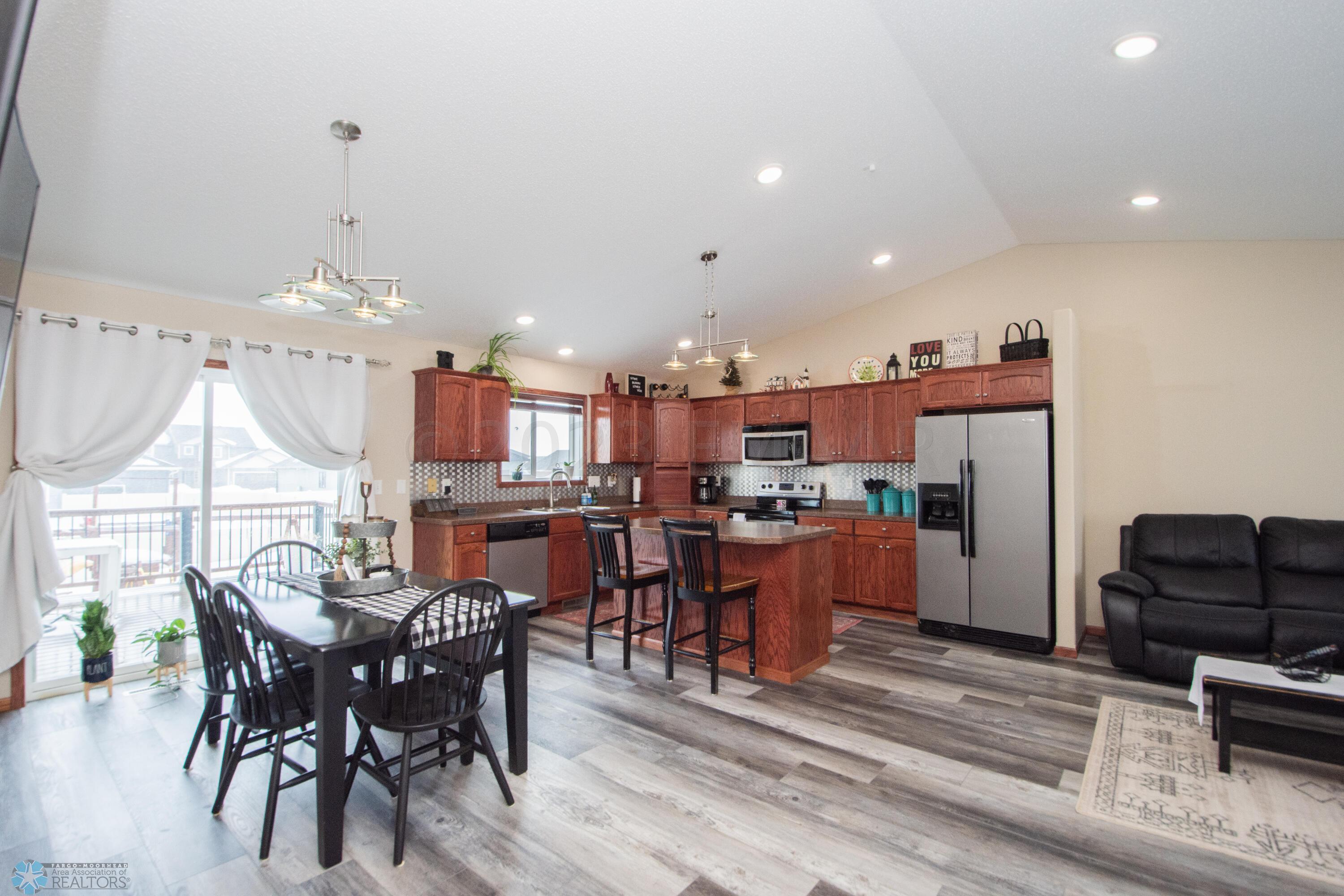 Kitchen/Dining