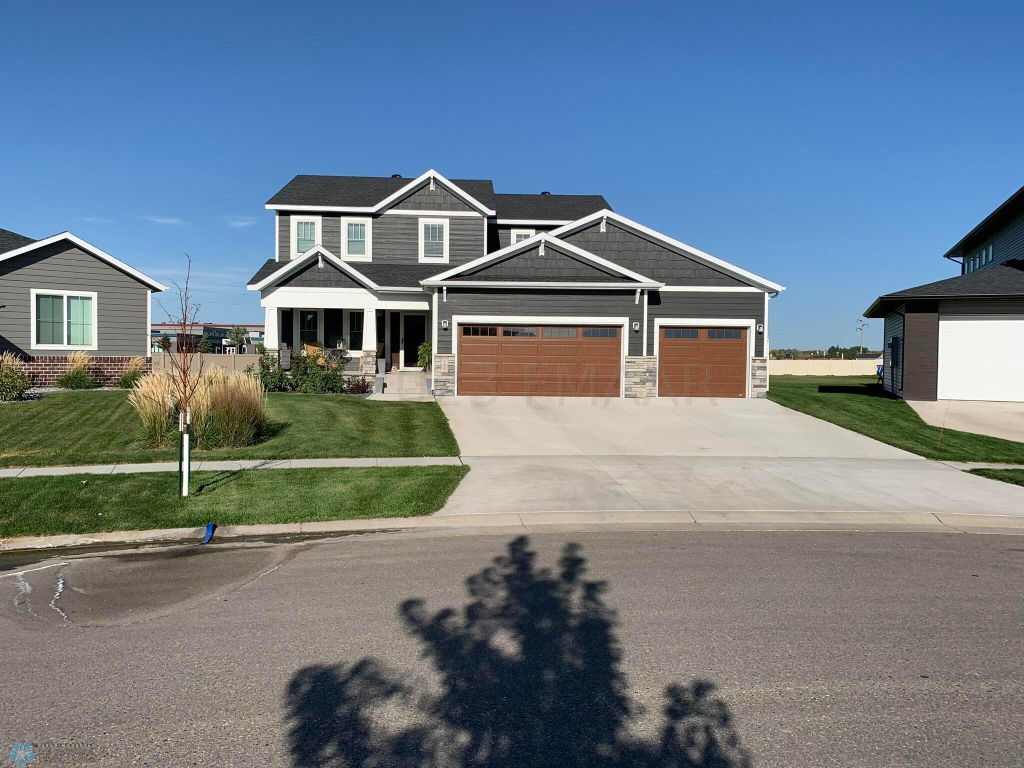 Front Exterior- Summer