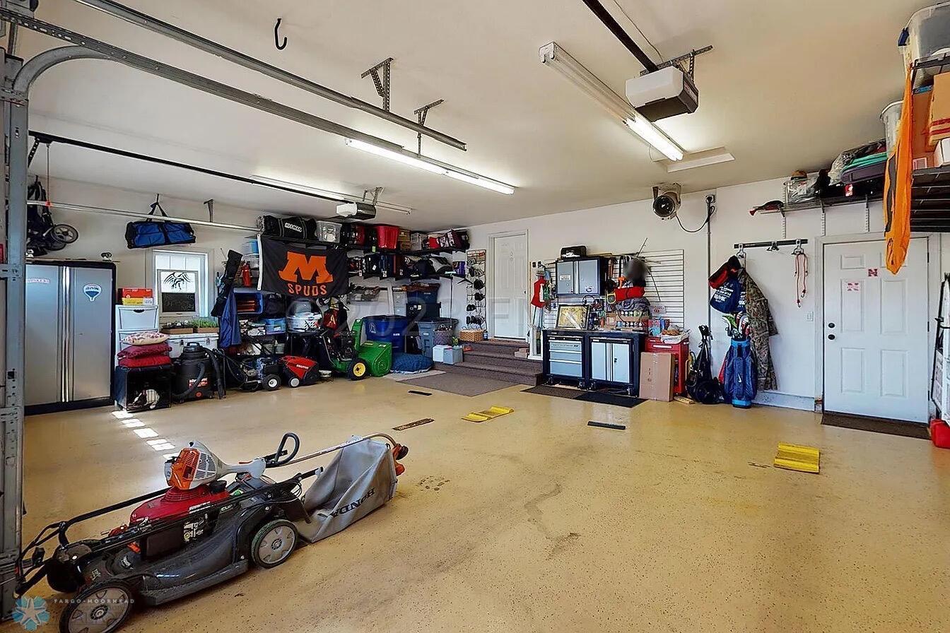 Seller's Photo