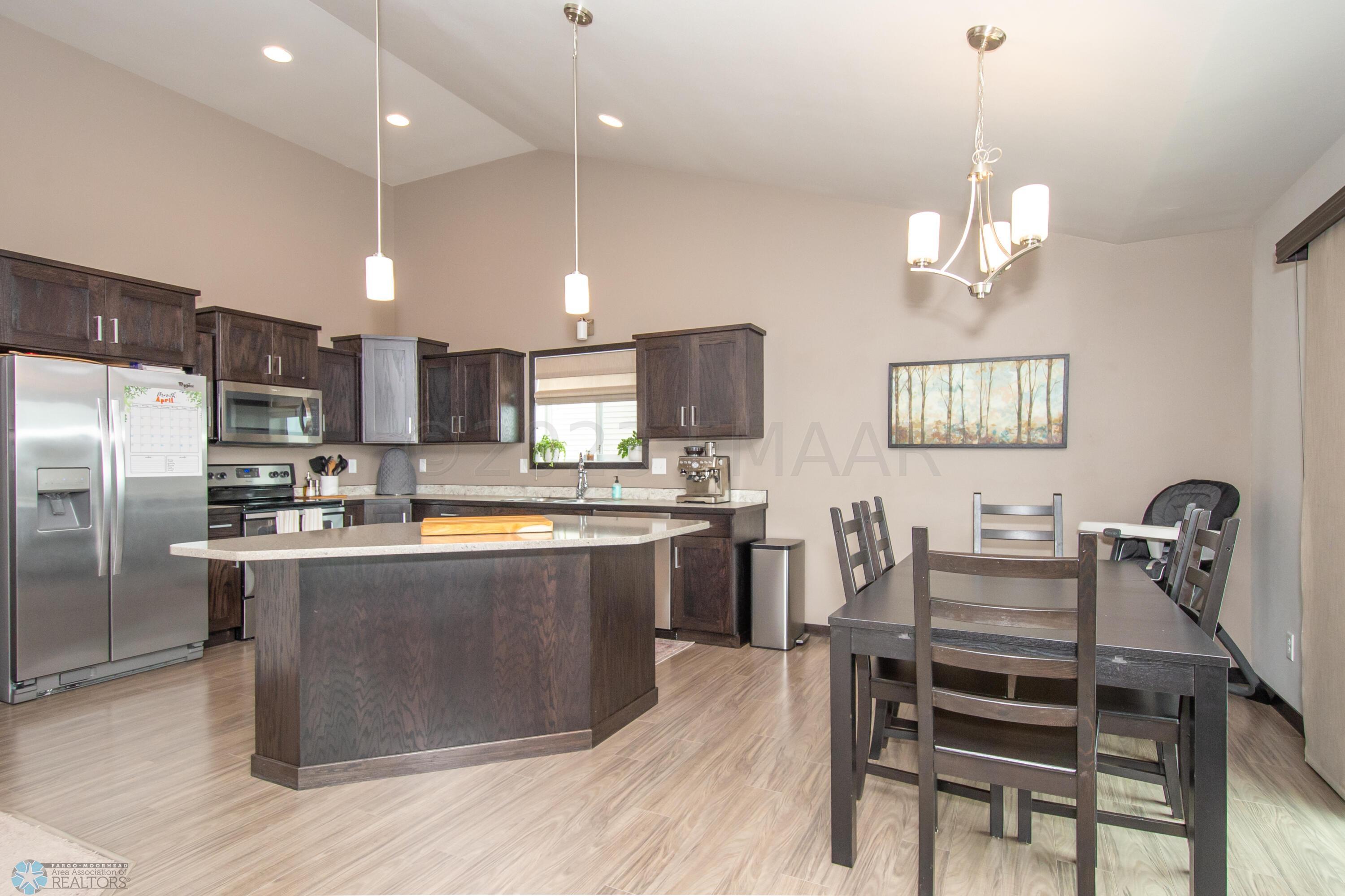 Kitchen/Dining