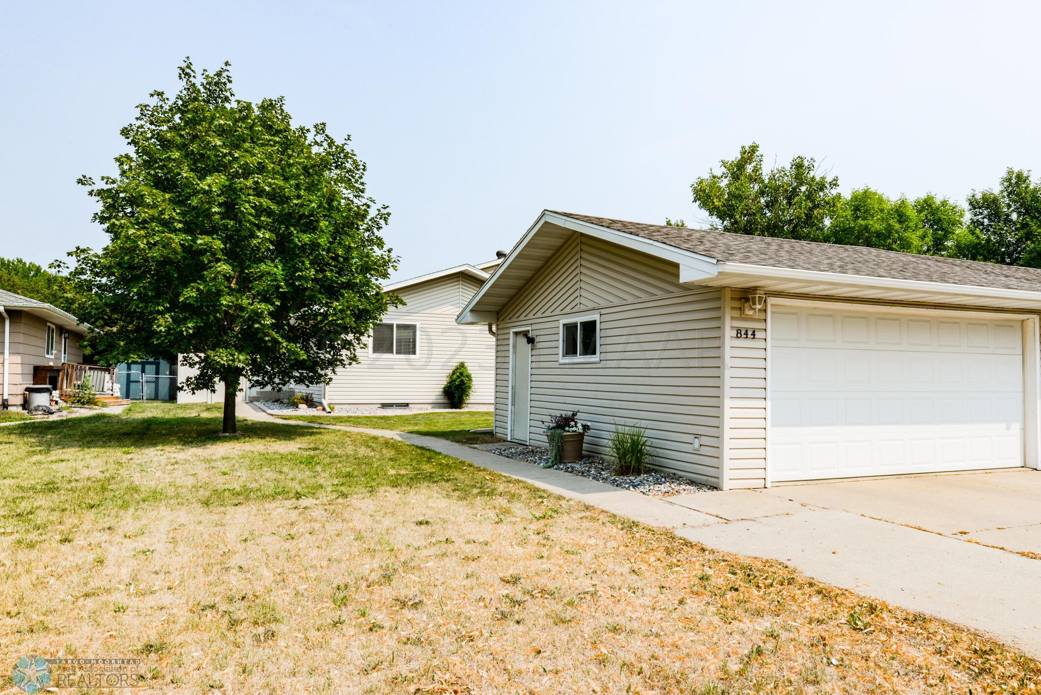 Front Exterior & Garage