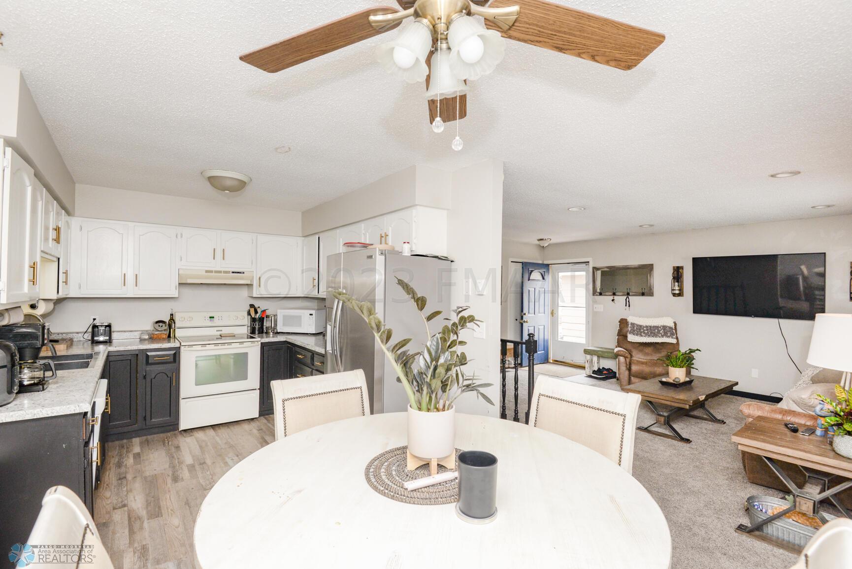 Kitchen/Living Room