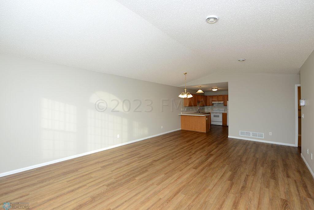 358 30th St N Moorhead