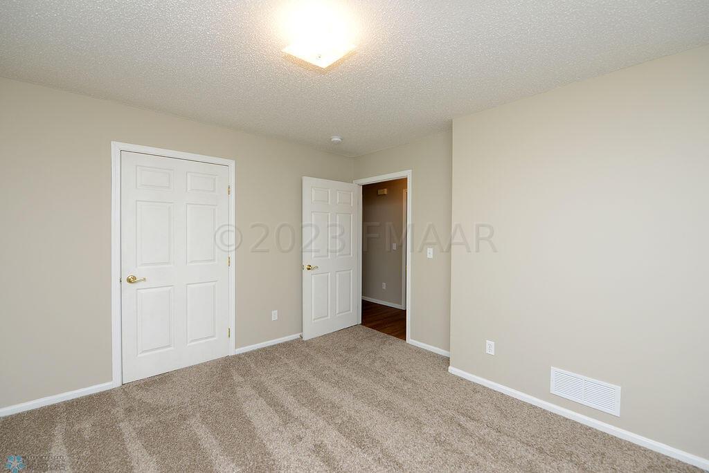 358 30th St N Moorhead