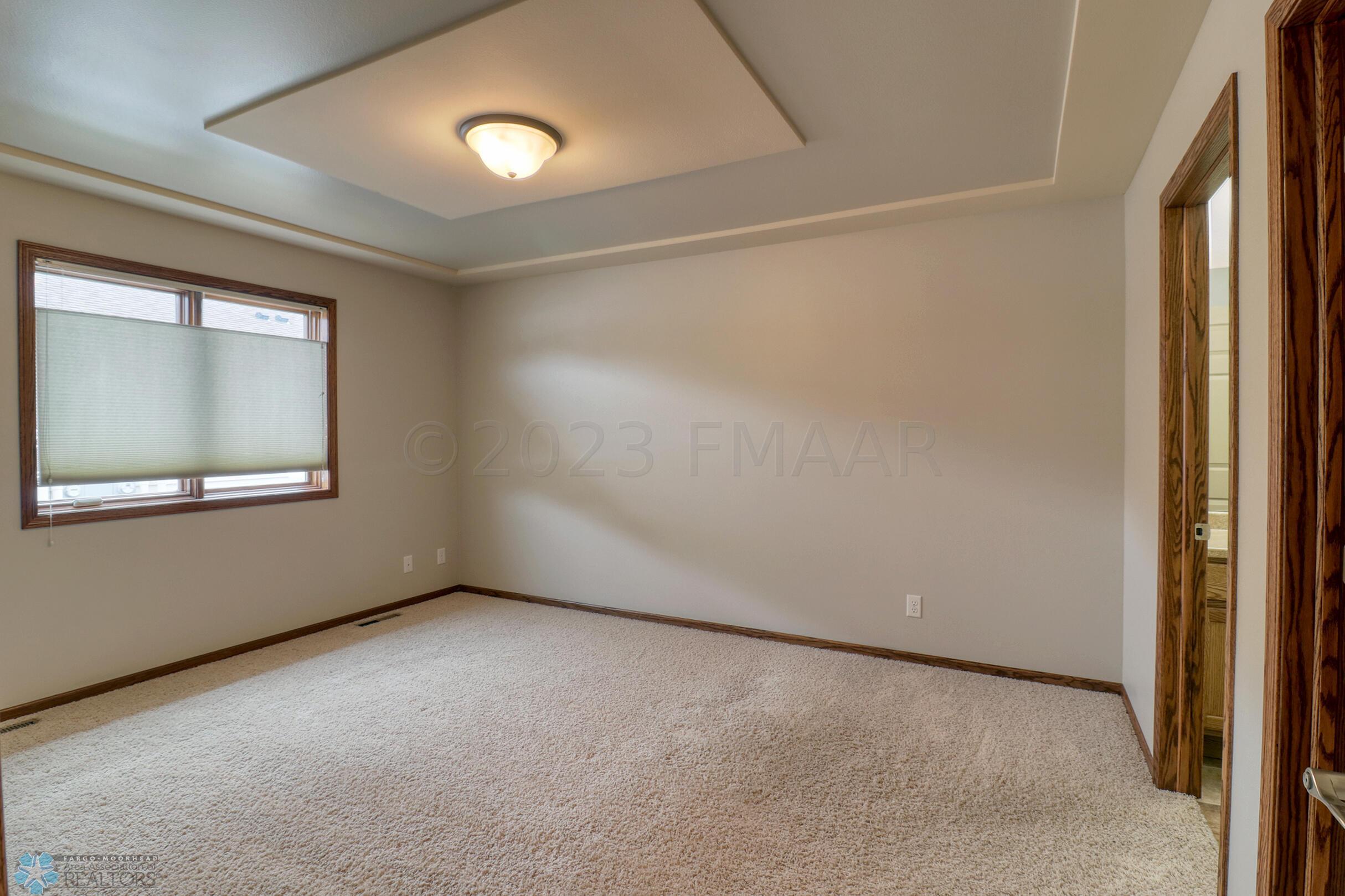 Master Bedroom1_3