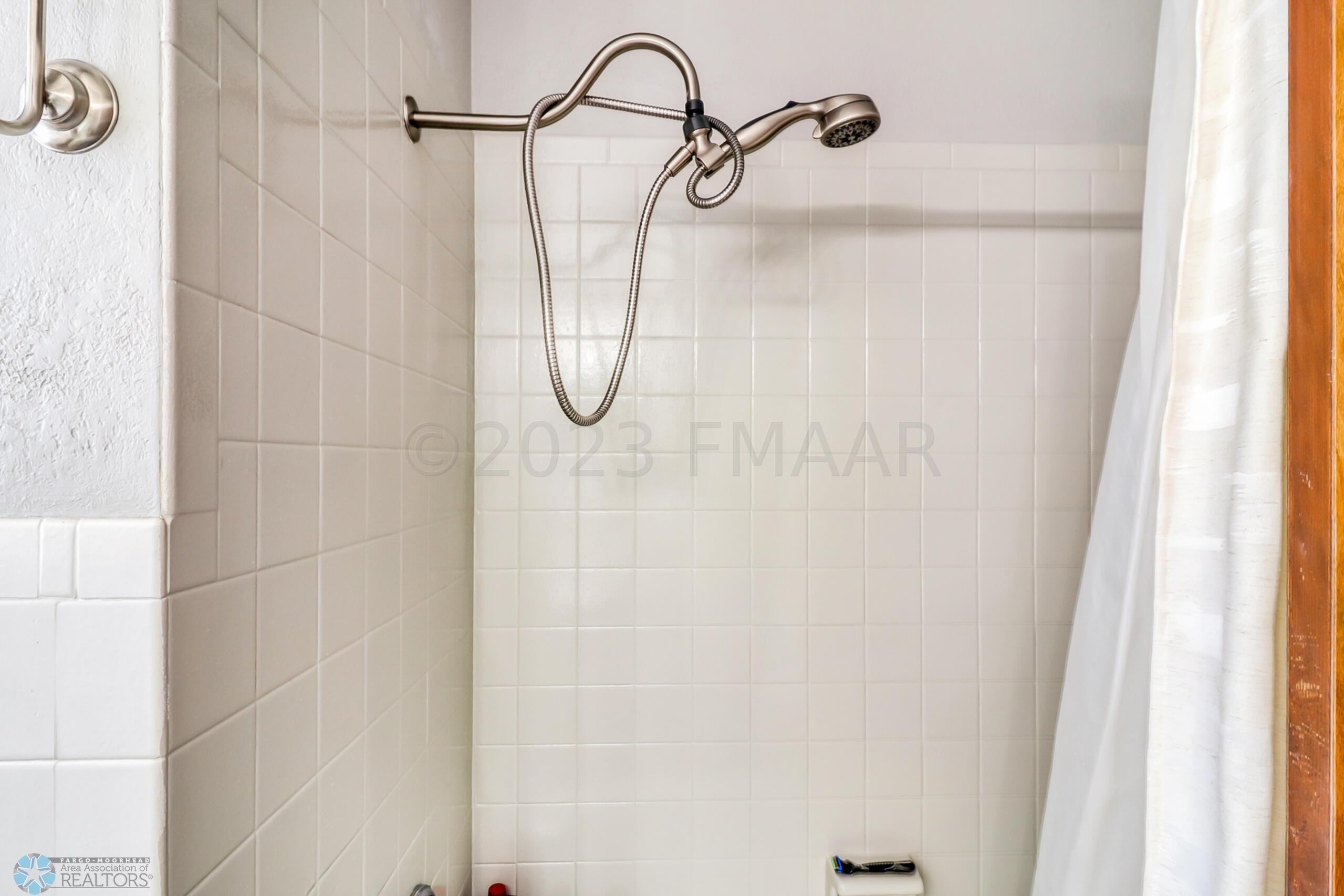 Master Bathroom1_