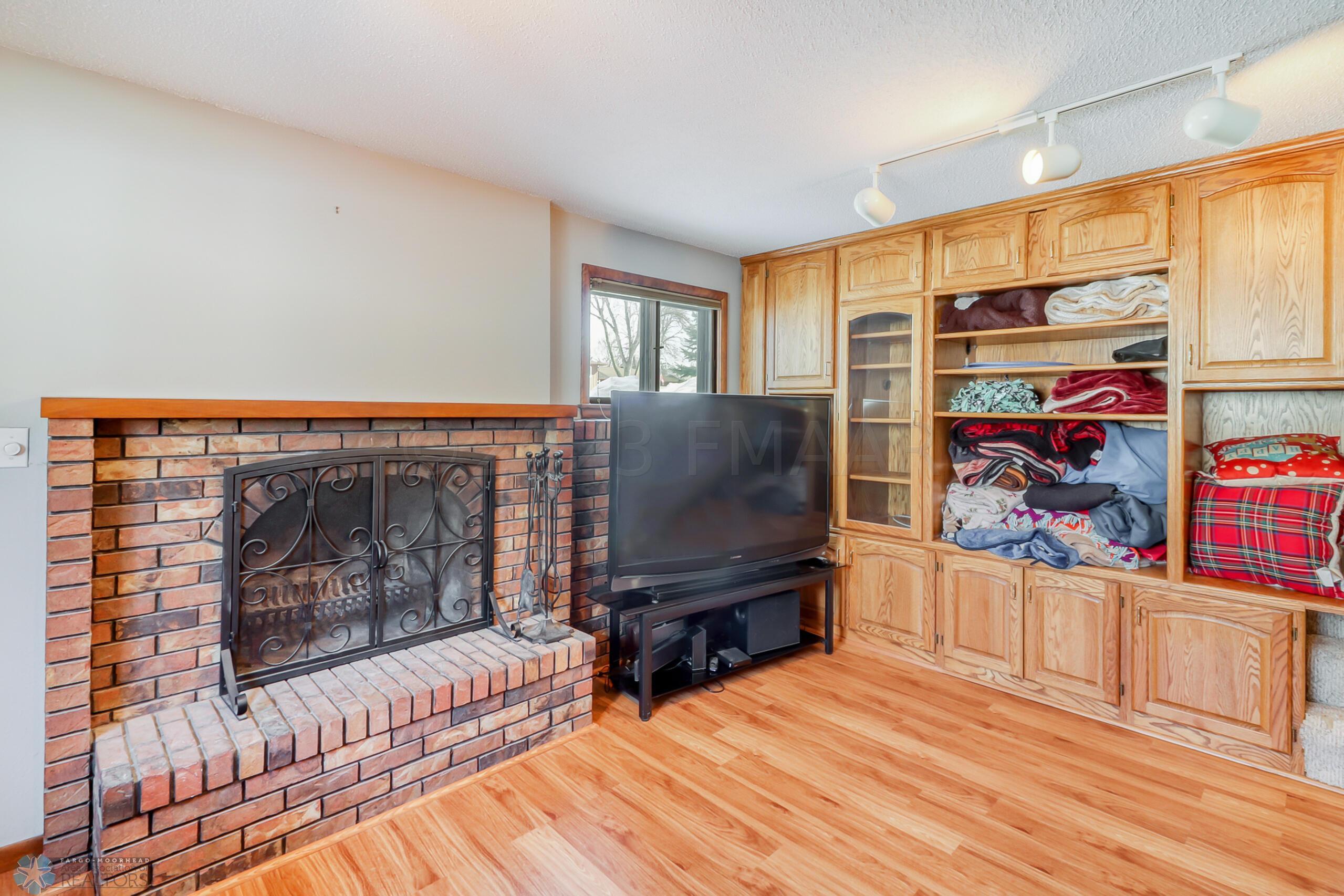 Basement Familyroom1_3