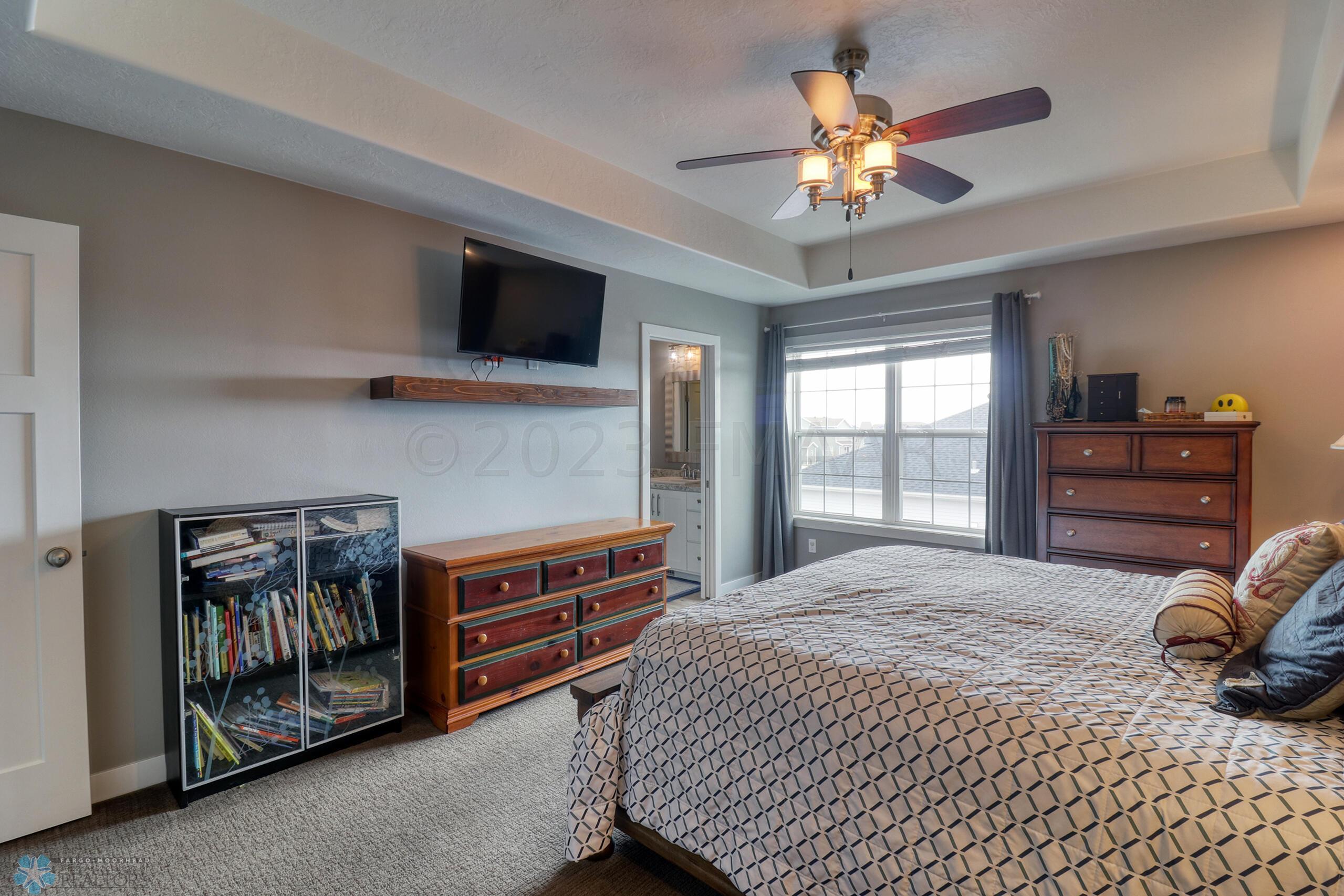 Master Bedroom1_3