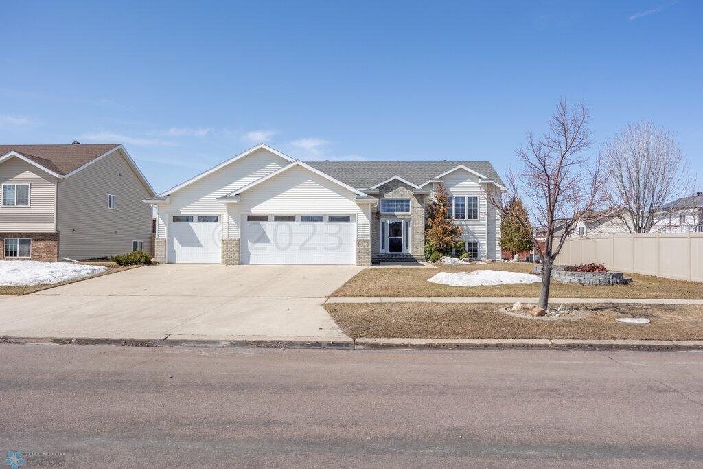 Property photo for 4221 WOODHAVEN Street S, Fargo, ND 58104