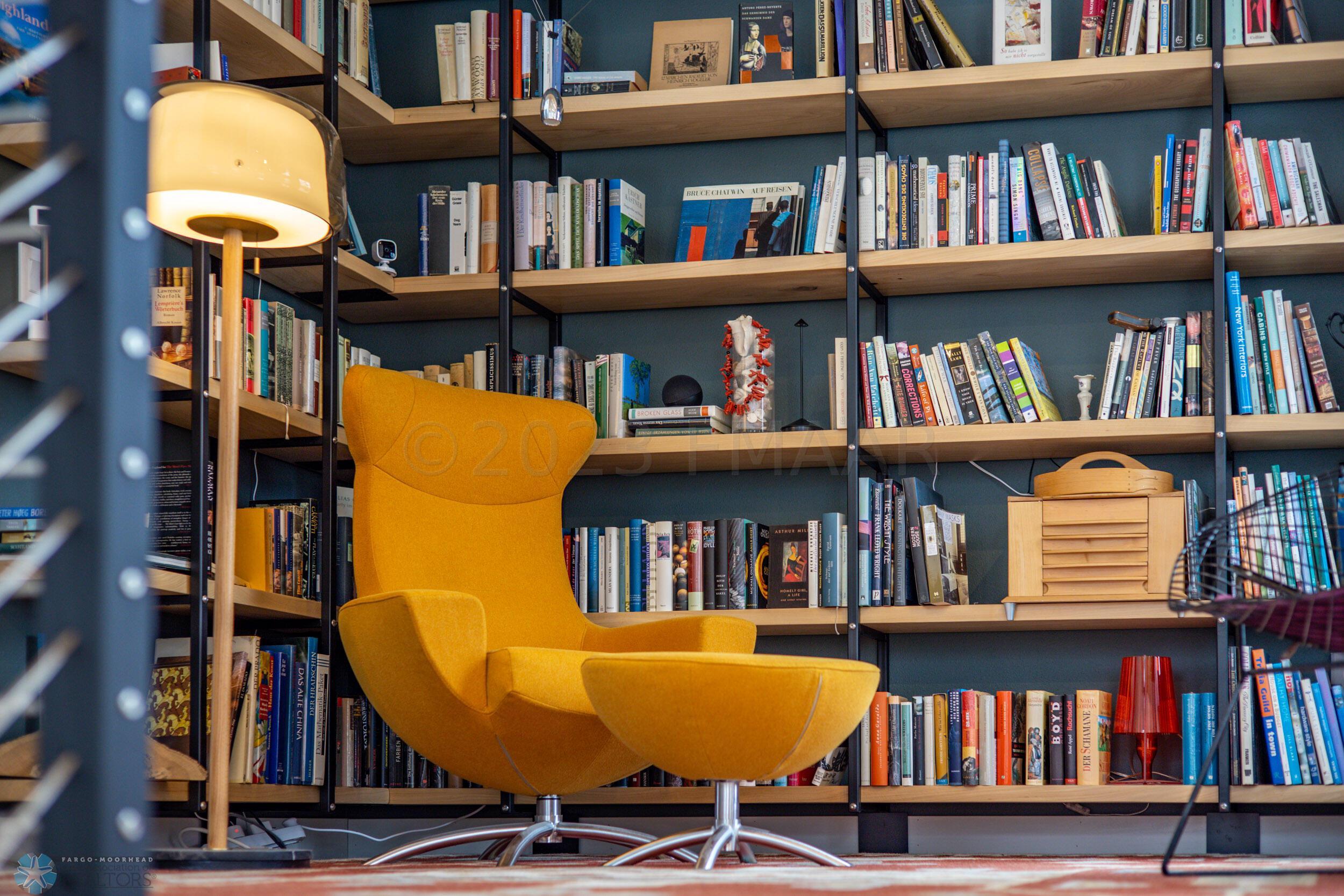 Reading Nook/Library