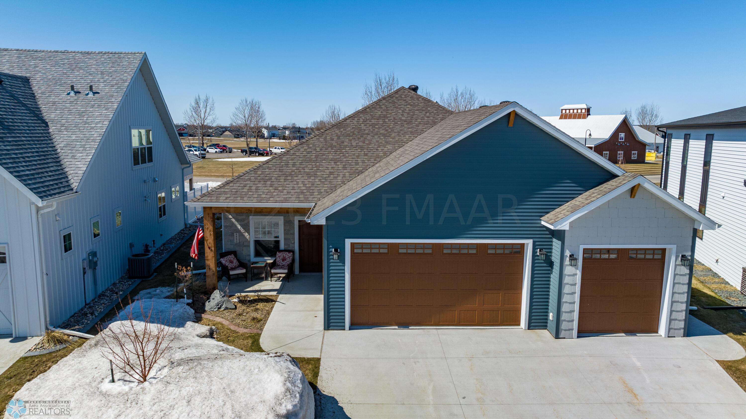 4880 Bluebell Loop