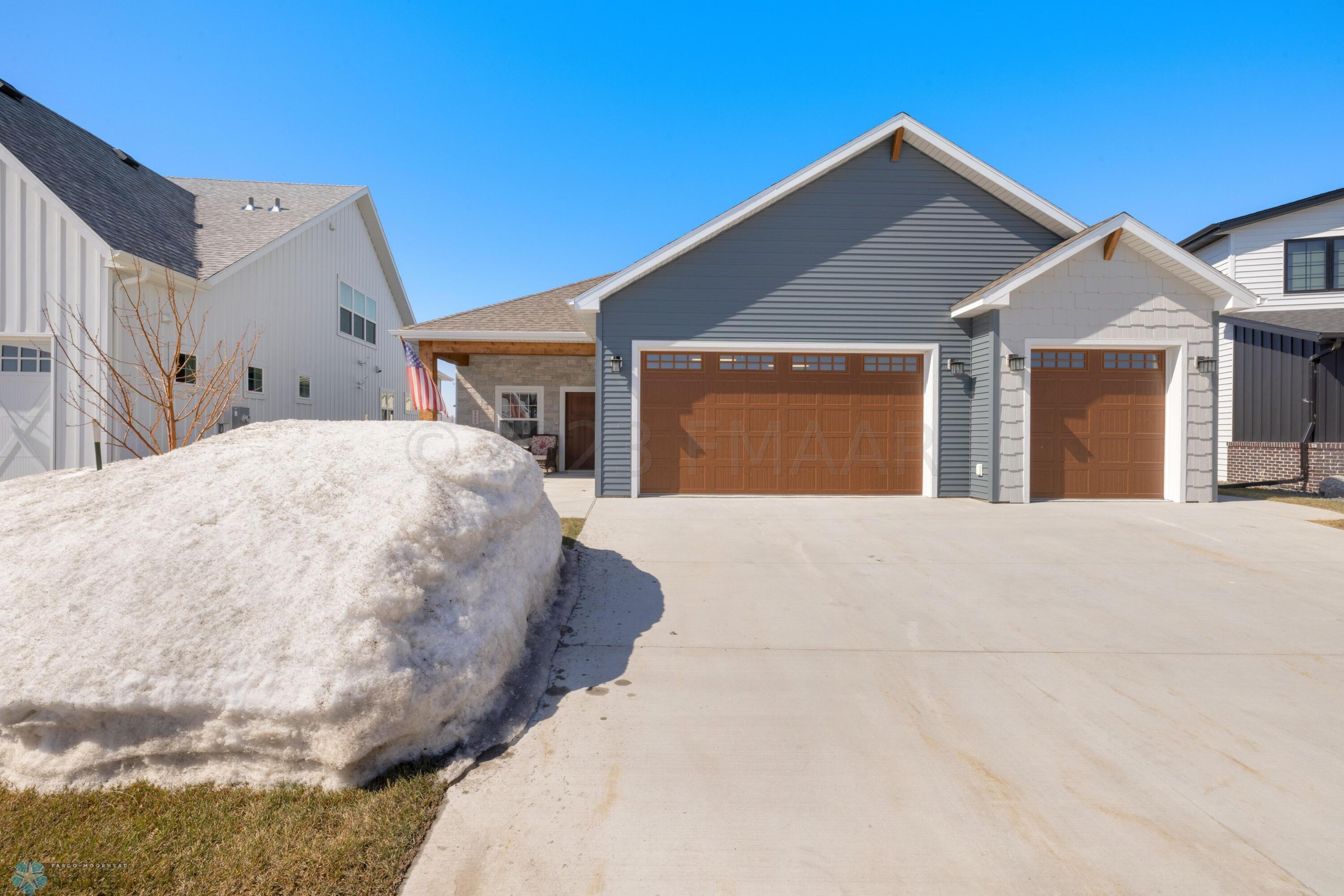 4880 Bluebell Loop