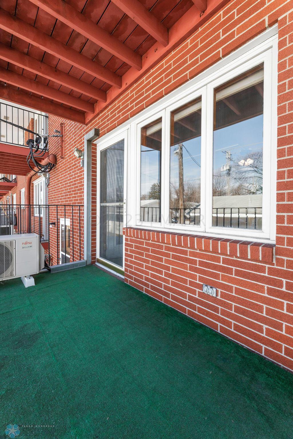 balcony