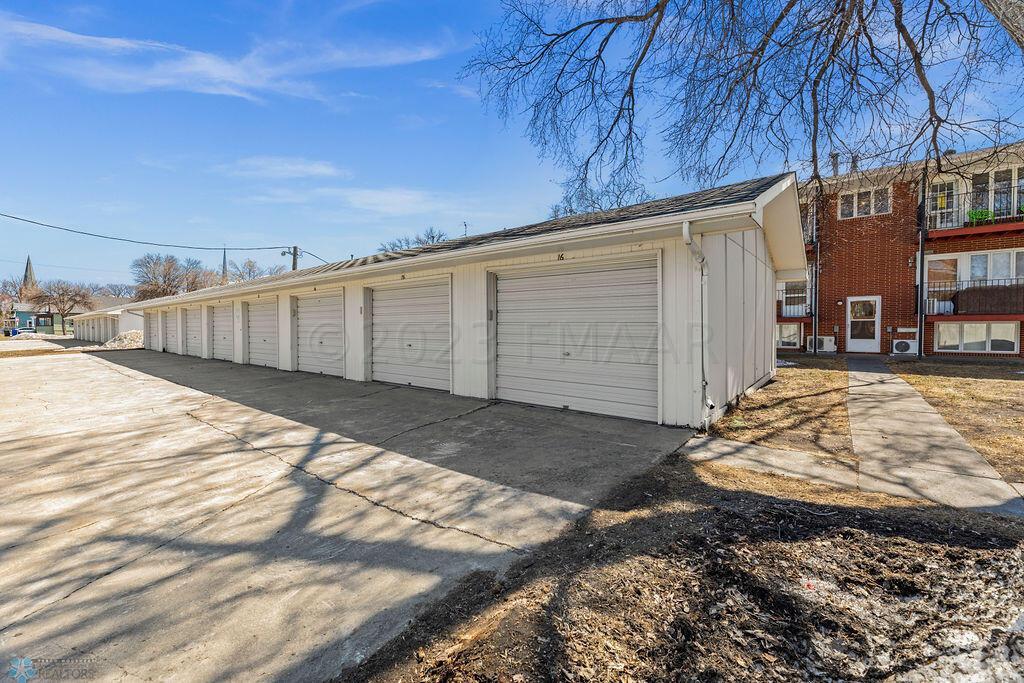 garage
