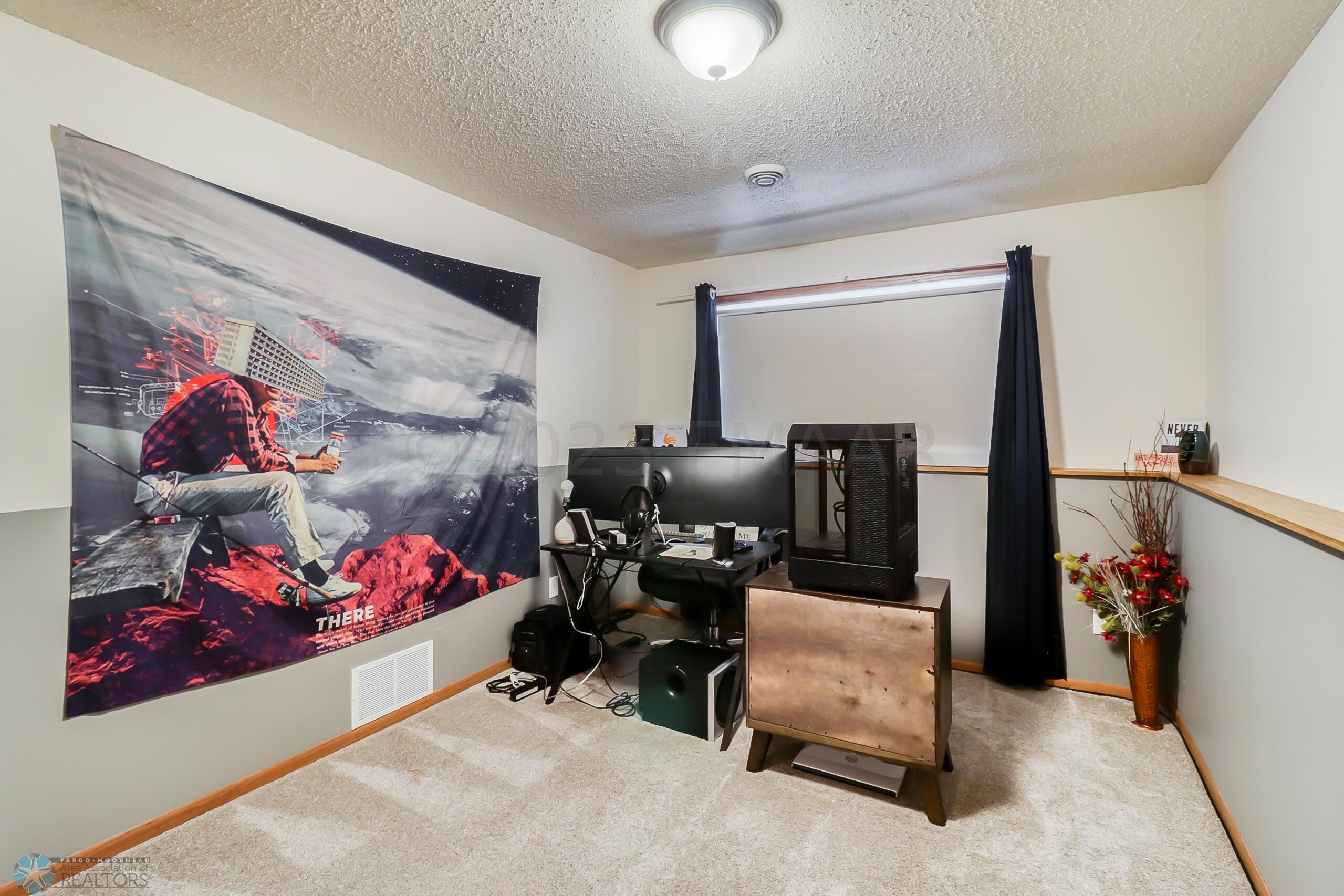 Basement Bedroom2_1