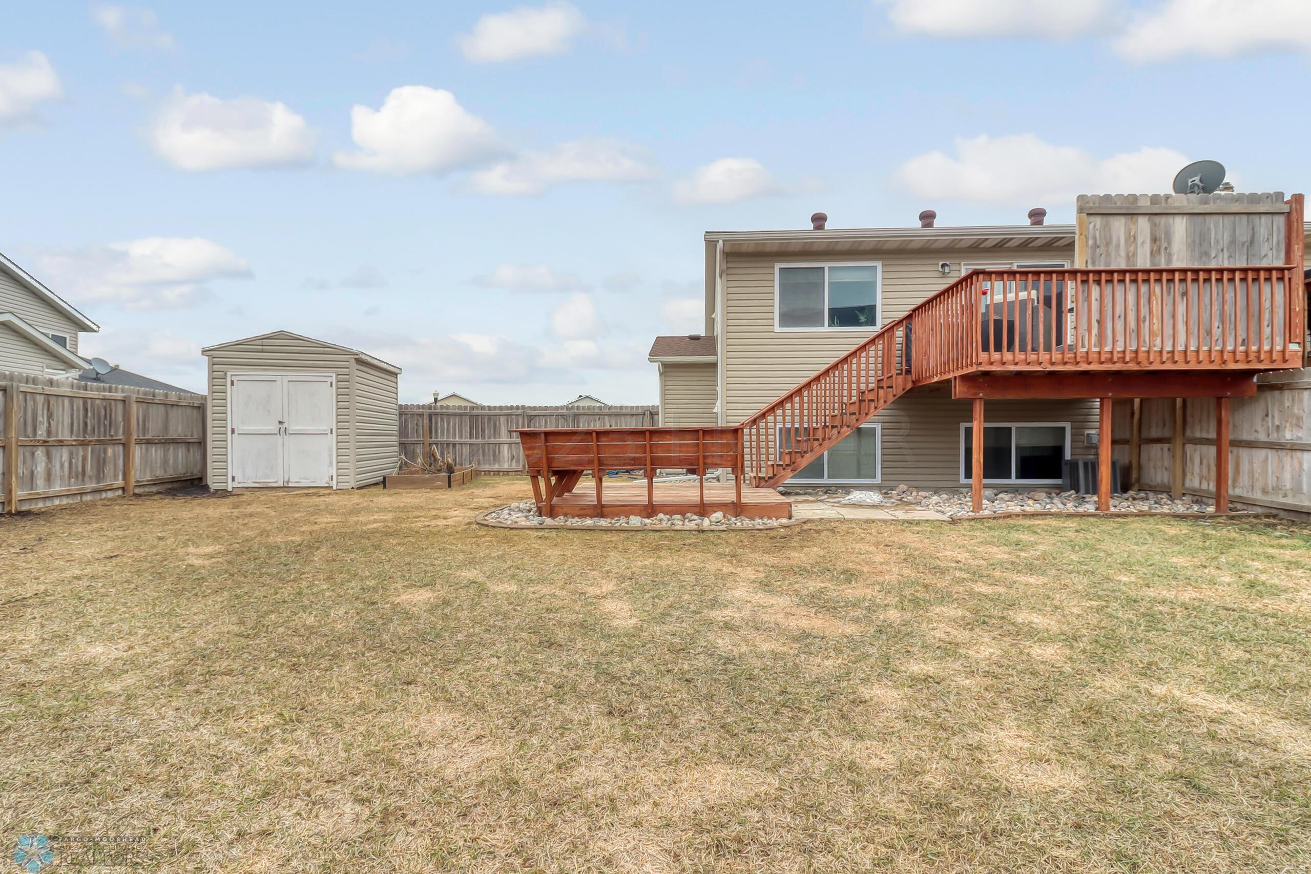 Backyard1_3