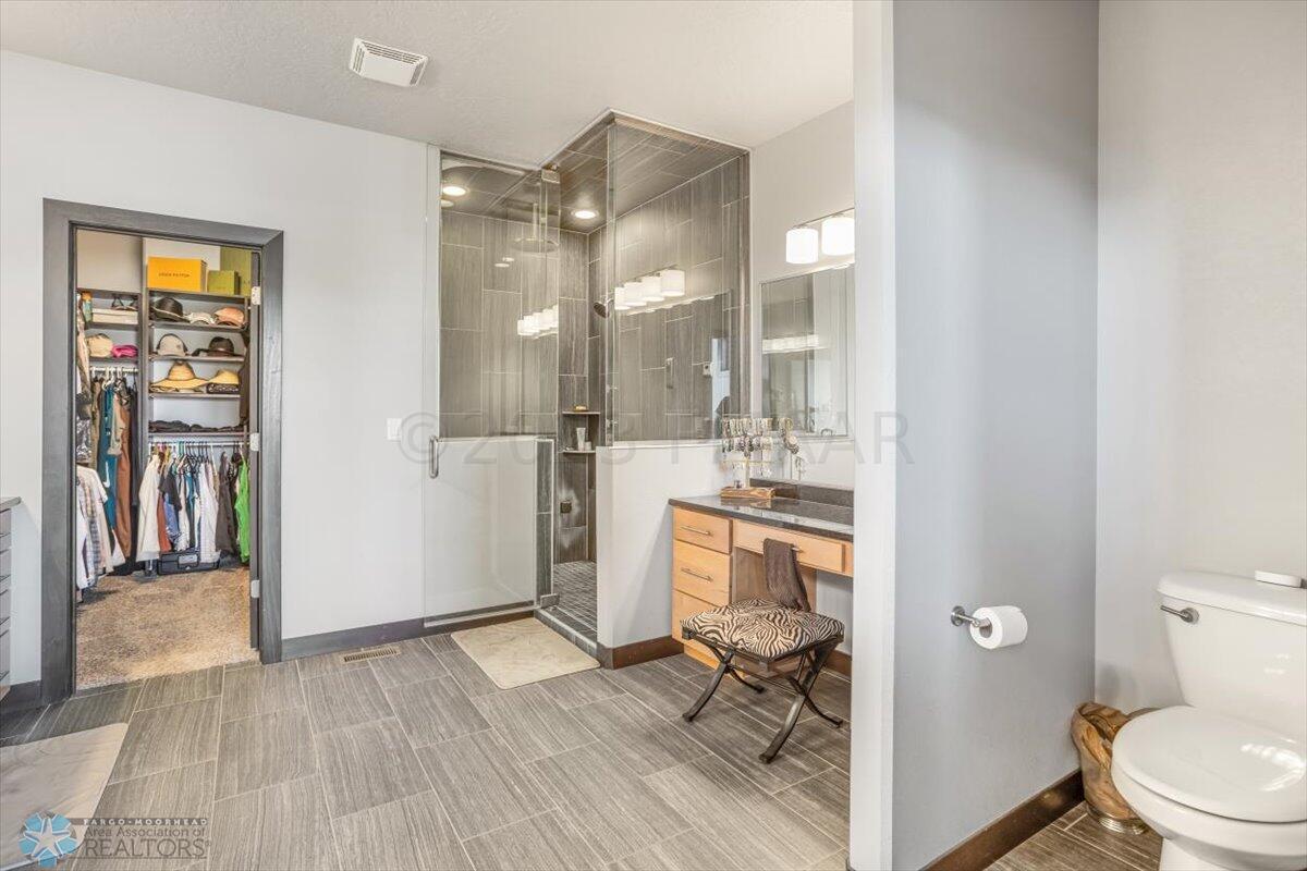 Primary En-Suite