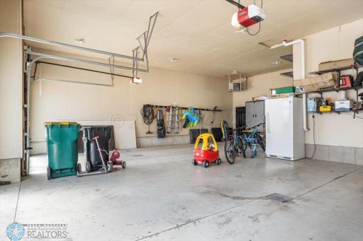 3722 6TH Street E, West Fargo, ND 58078