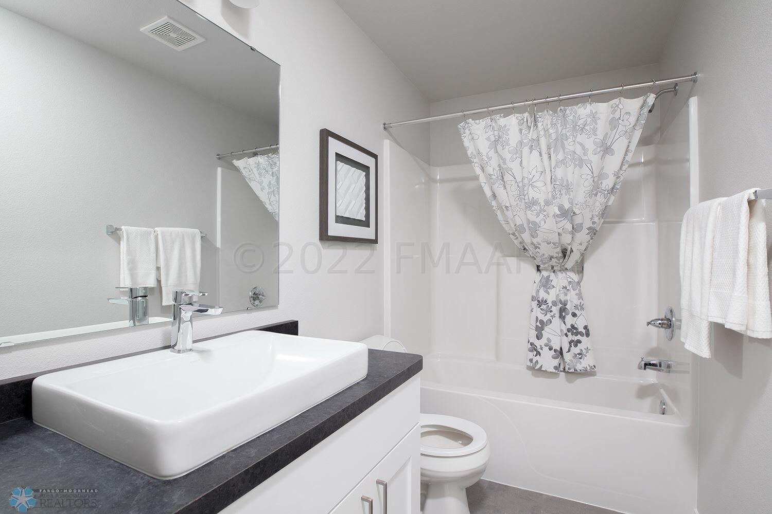 Lower Full Bath