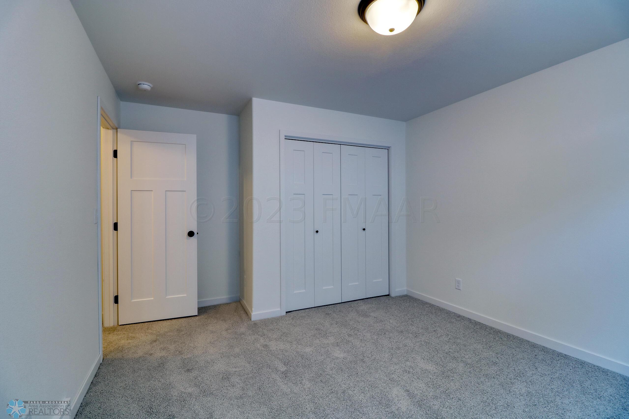 Basement Bedroom1_2