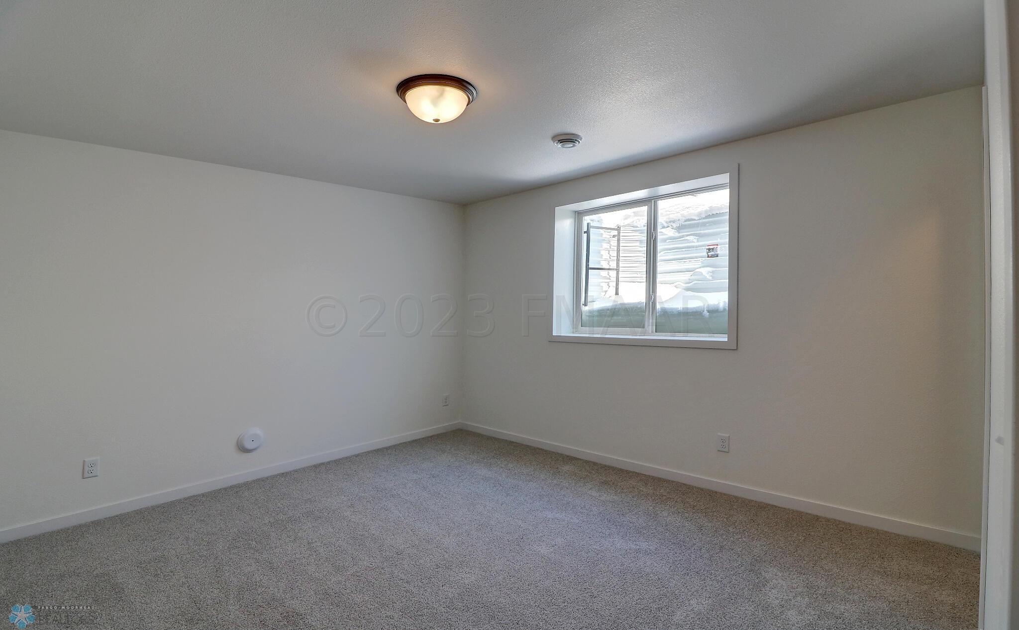 Basement Bedroom2_1