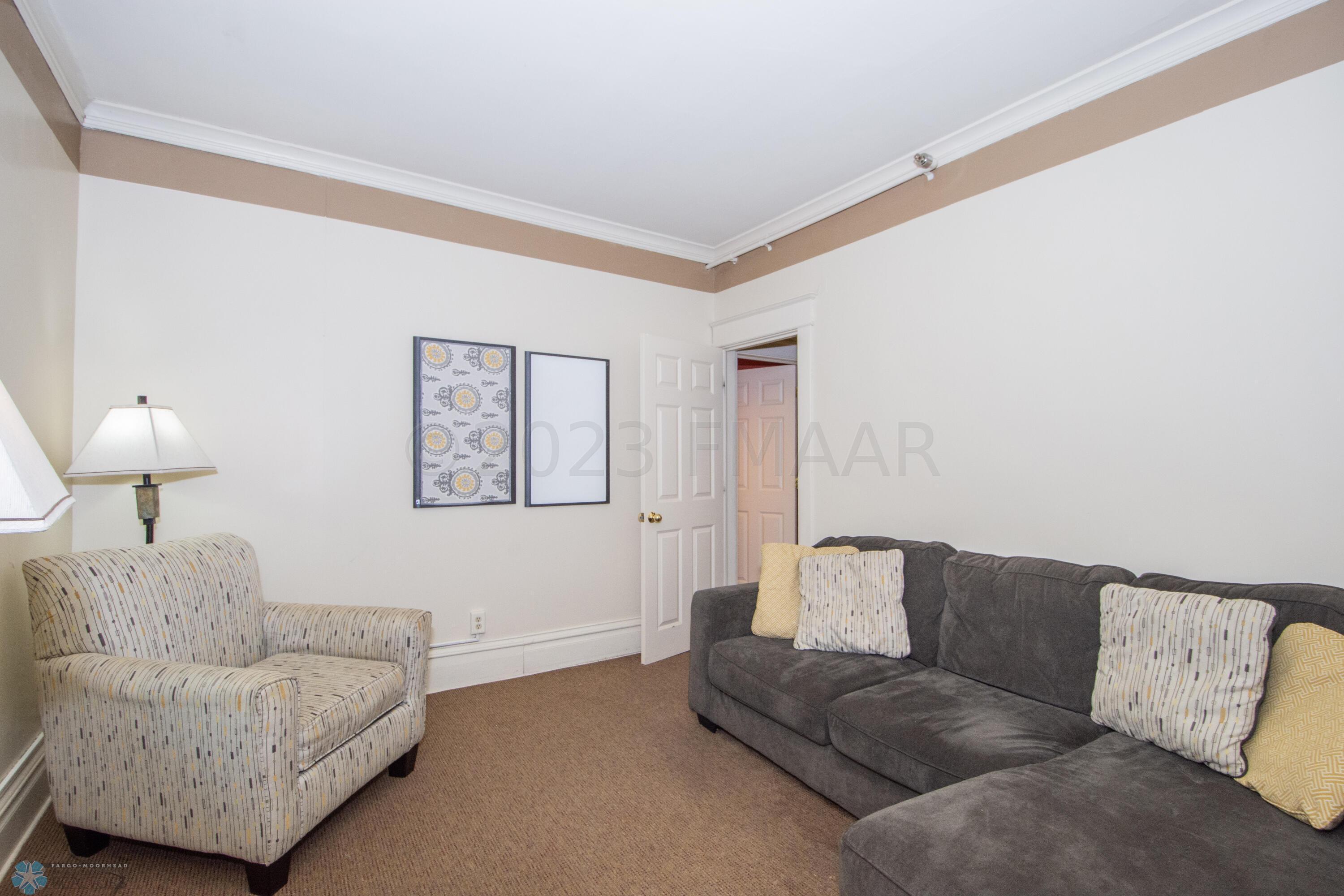 Bedroom/Office