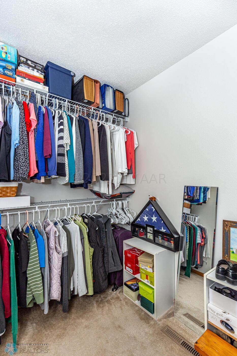 Walk-In-Closet