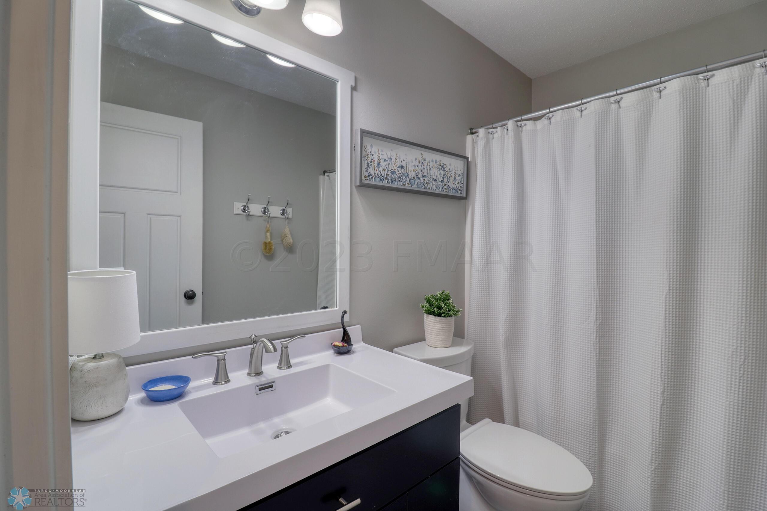 Bathroom1_1