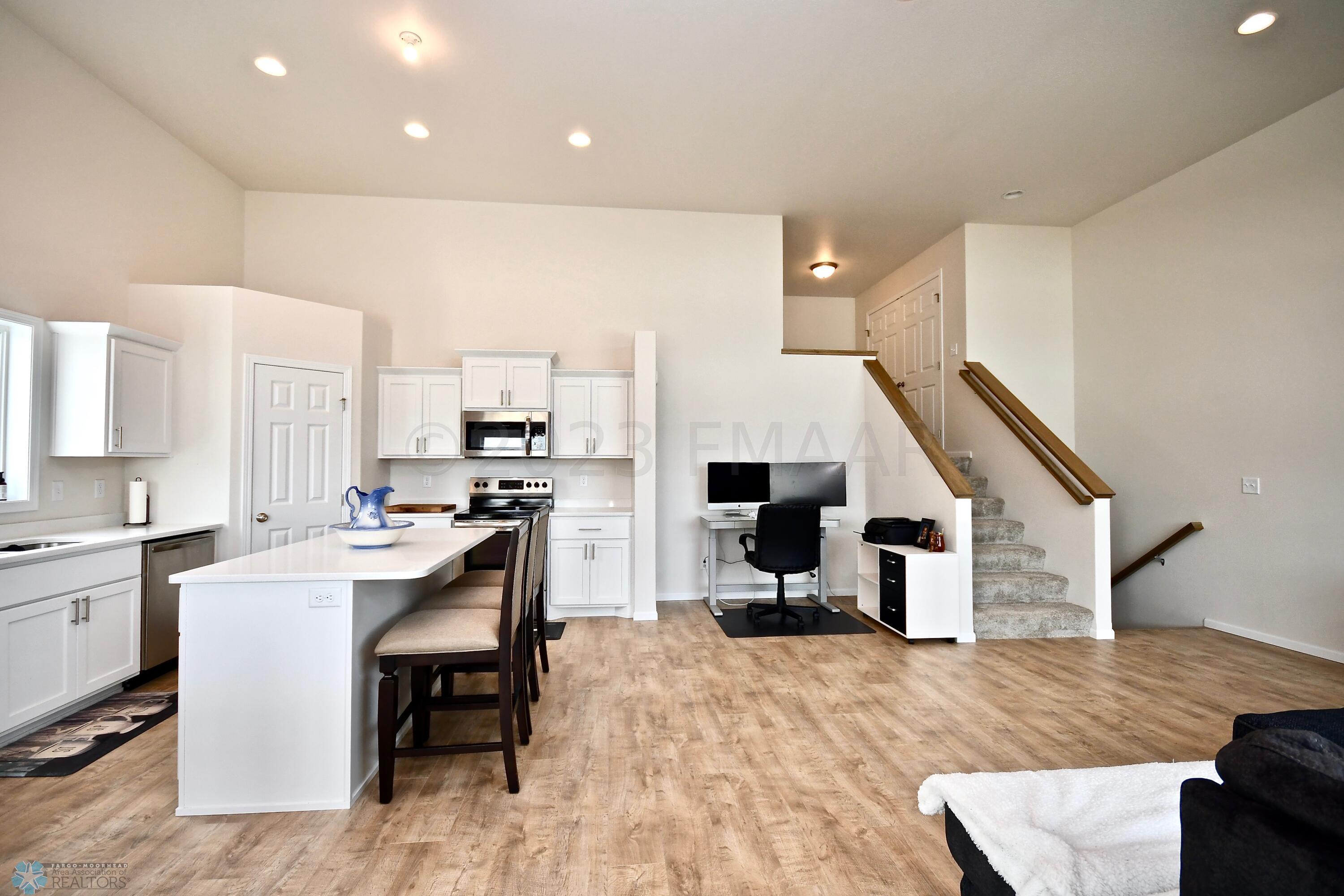 Dining/Kitchen