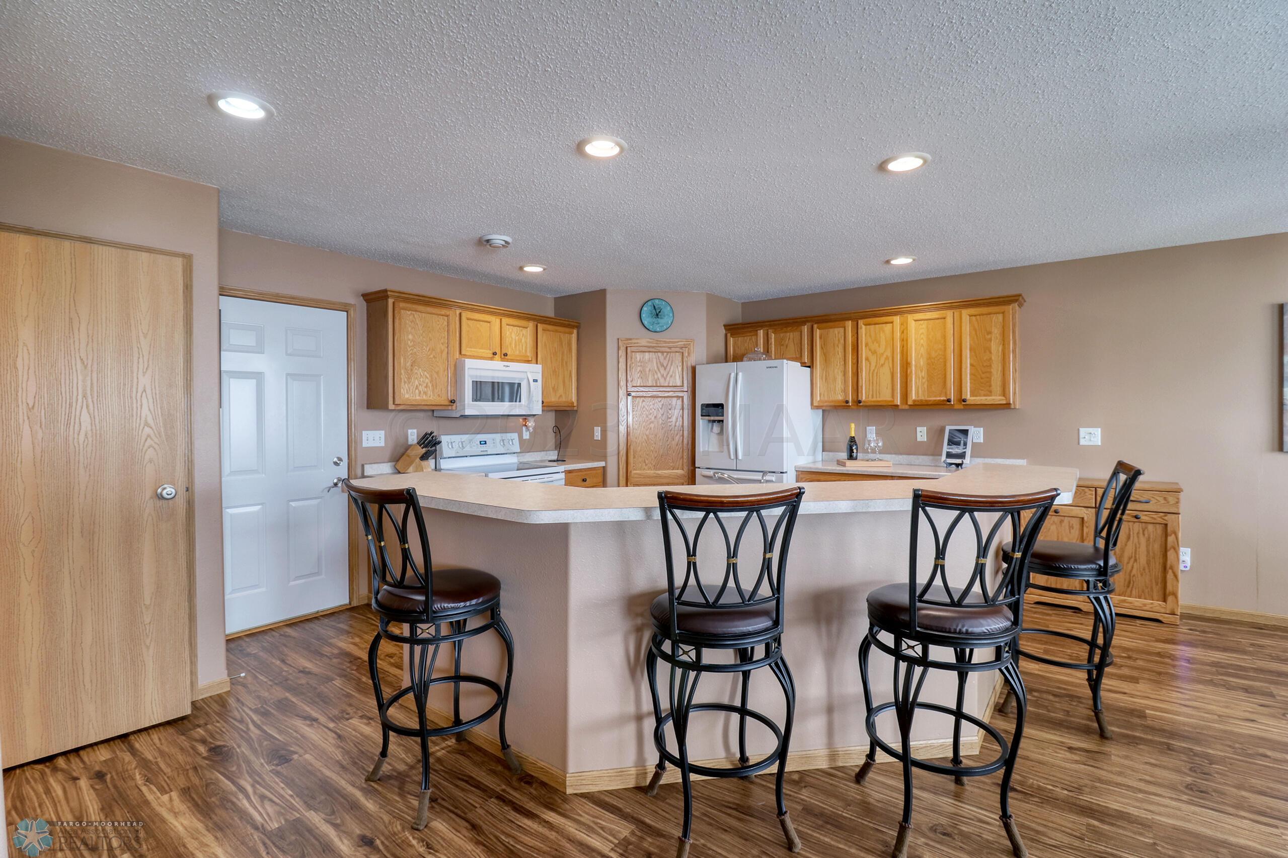 Kitchen1_)