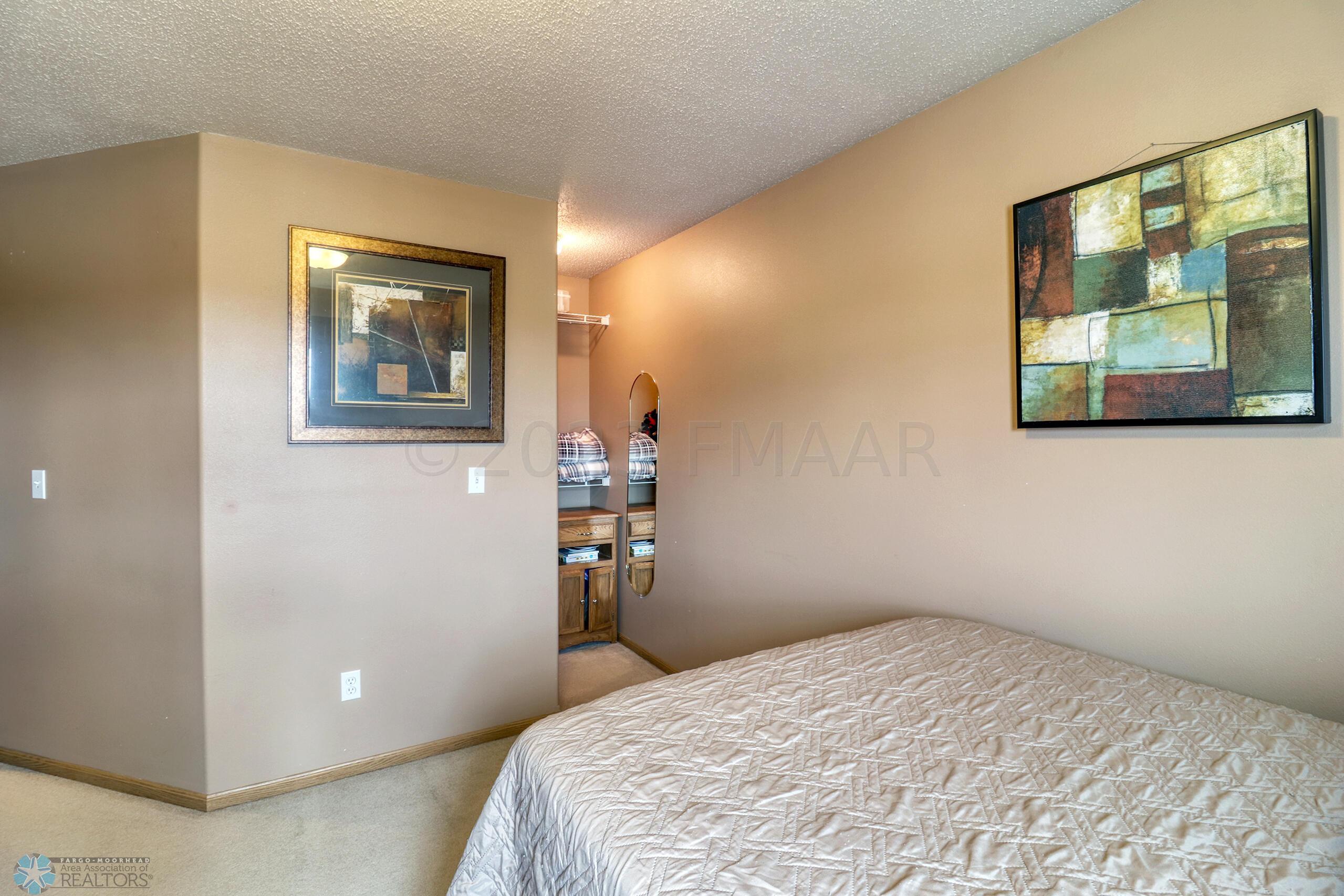 Bedroom2_2