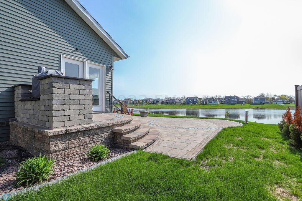 7416 15th ST S, Fargo