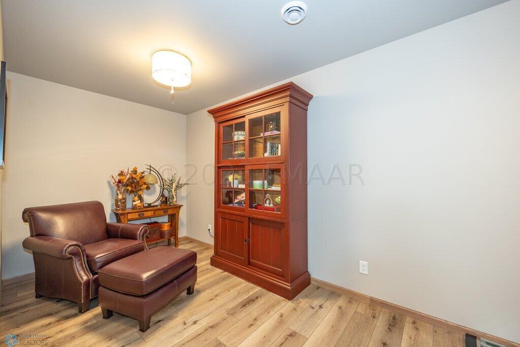 7416 15th ST S, Fargo