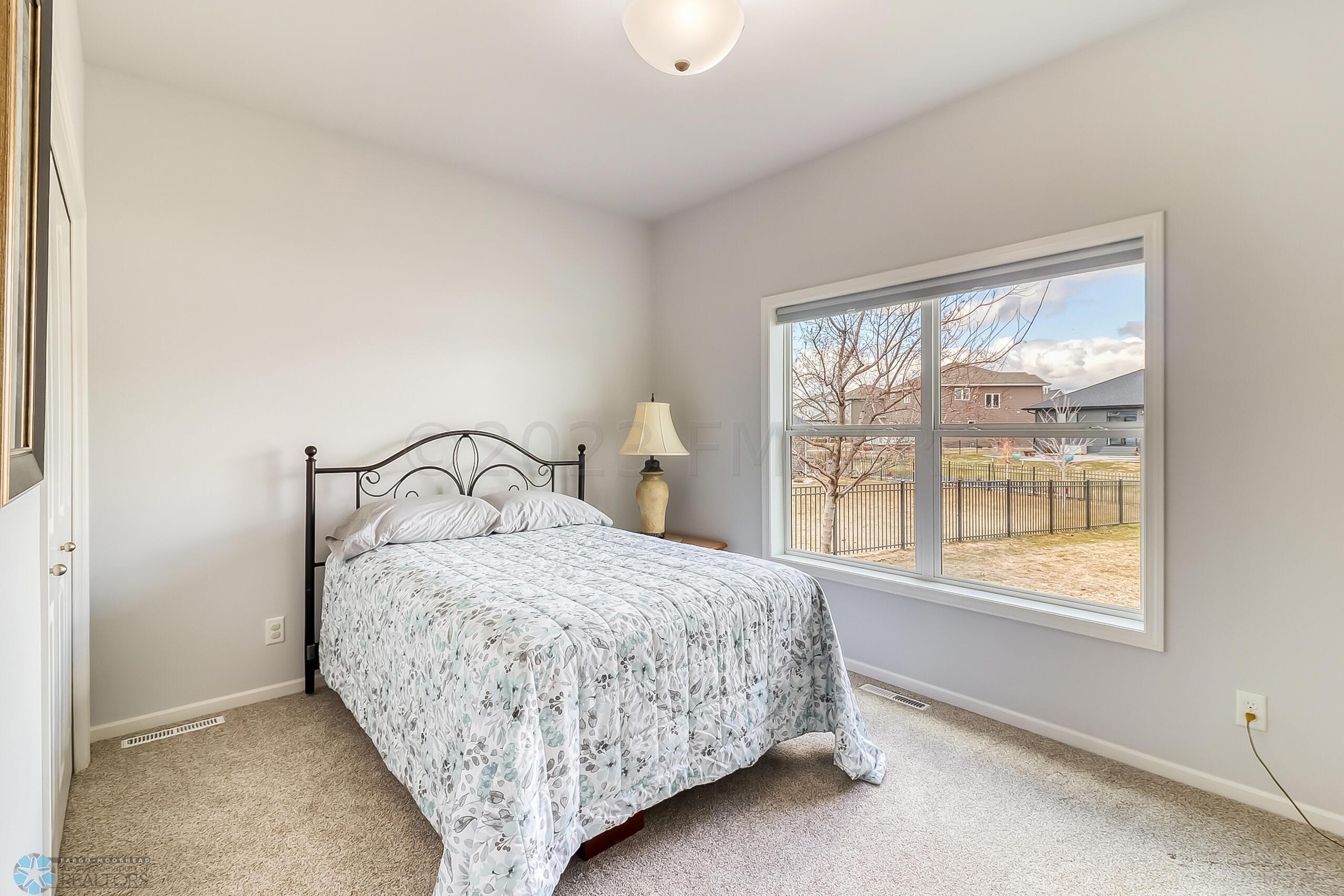 Bedroom1_1