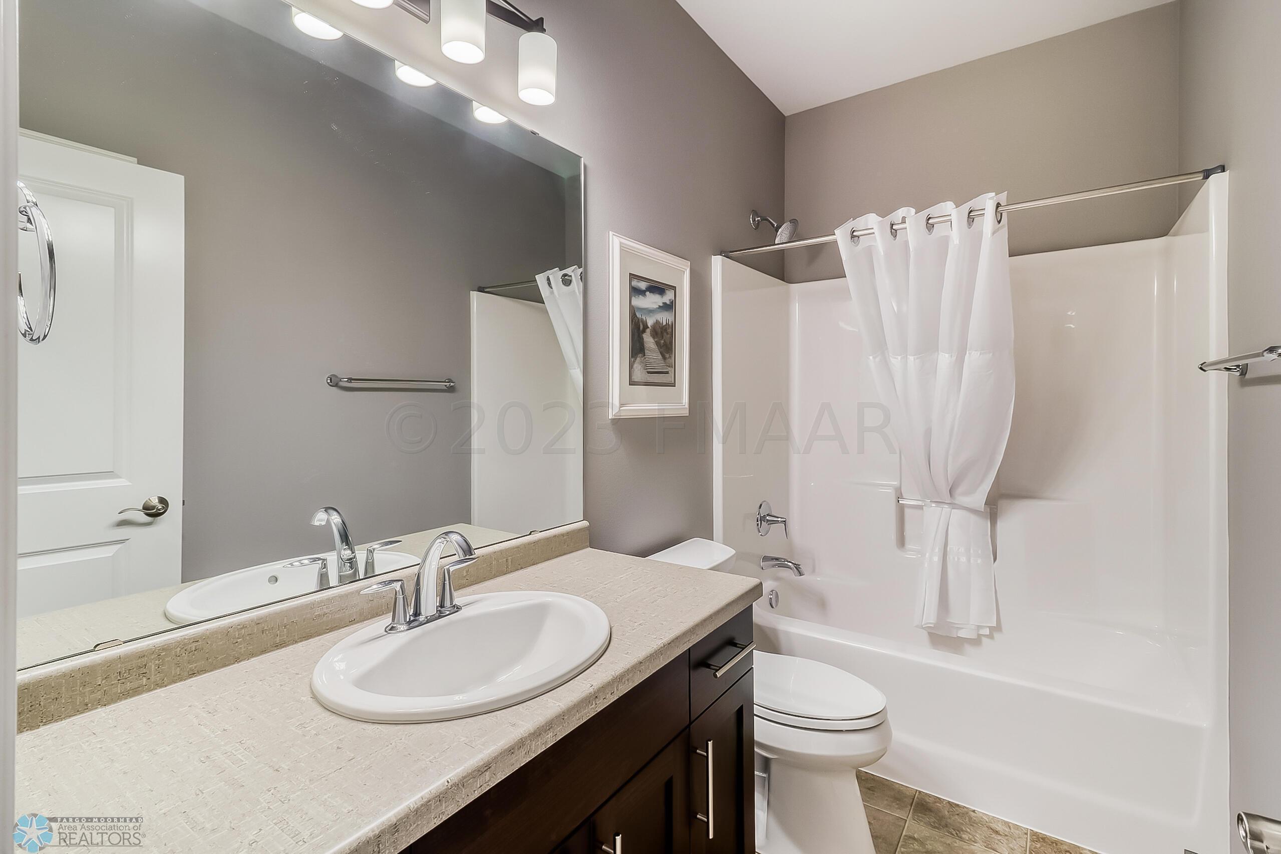 Bathroom1_1