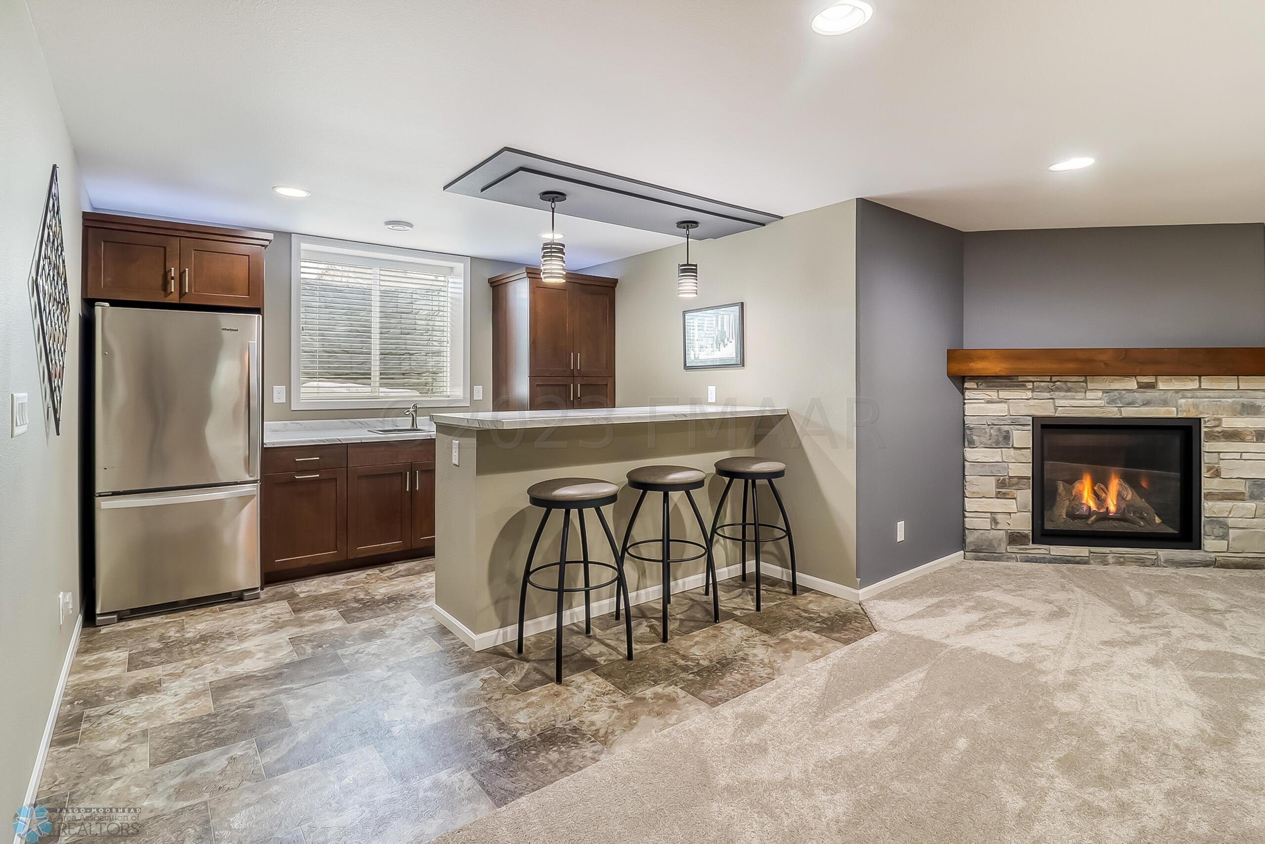 Basement Bar1_2