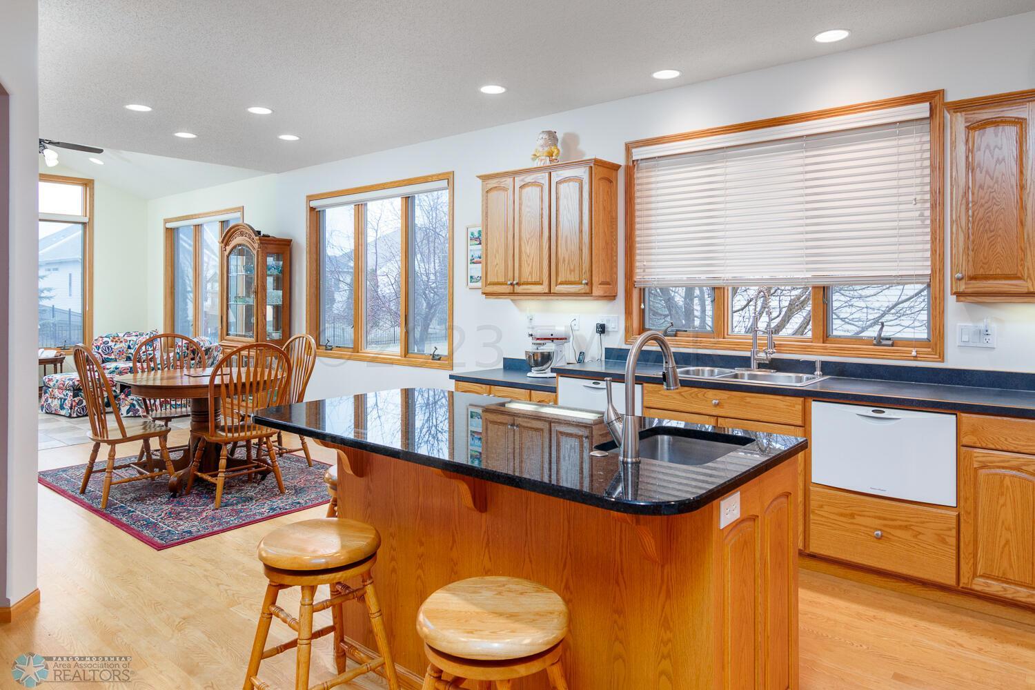 Island with prep sink