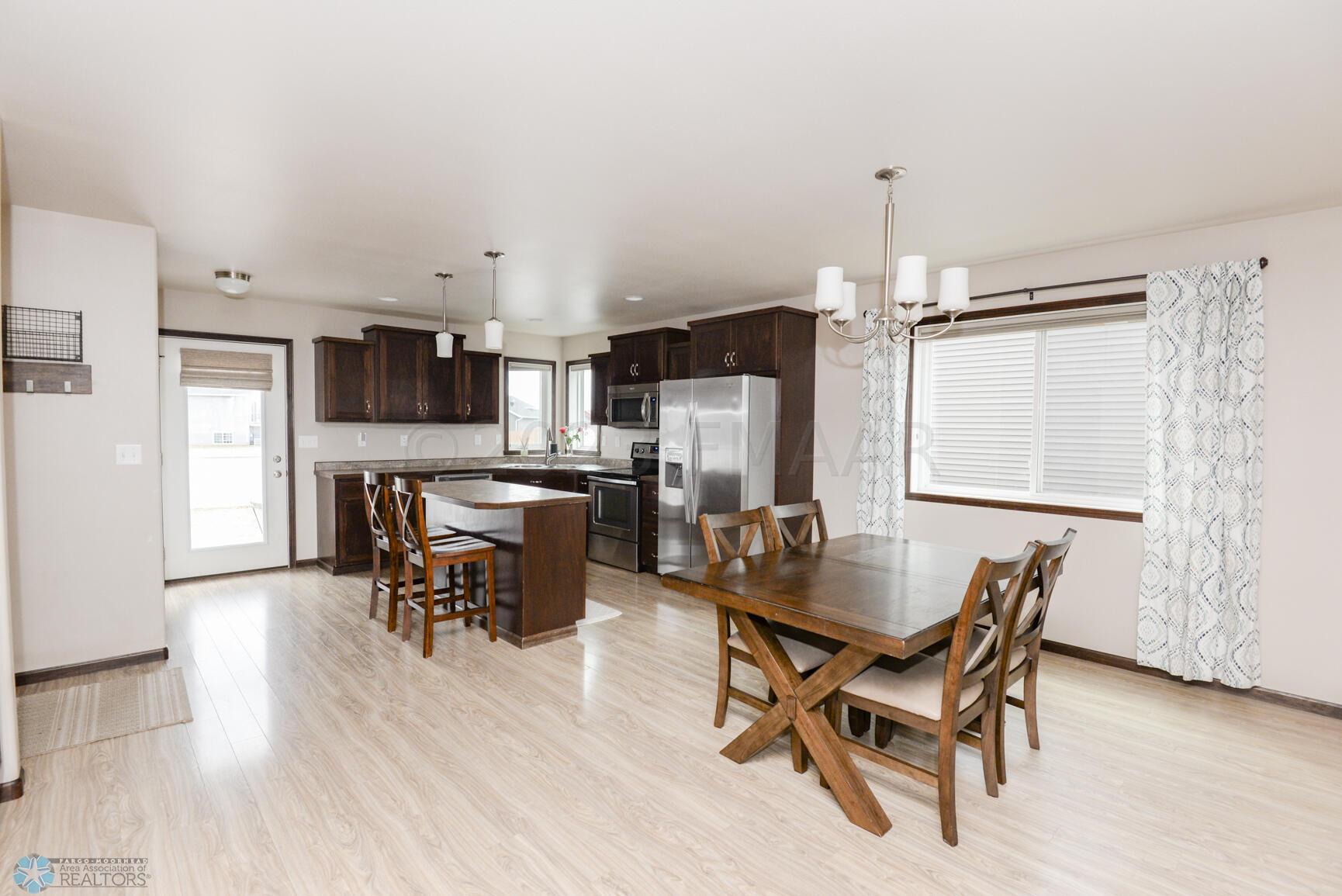 Kitchen/Dining