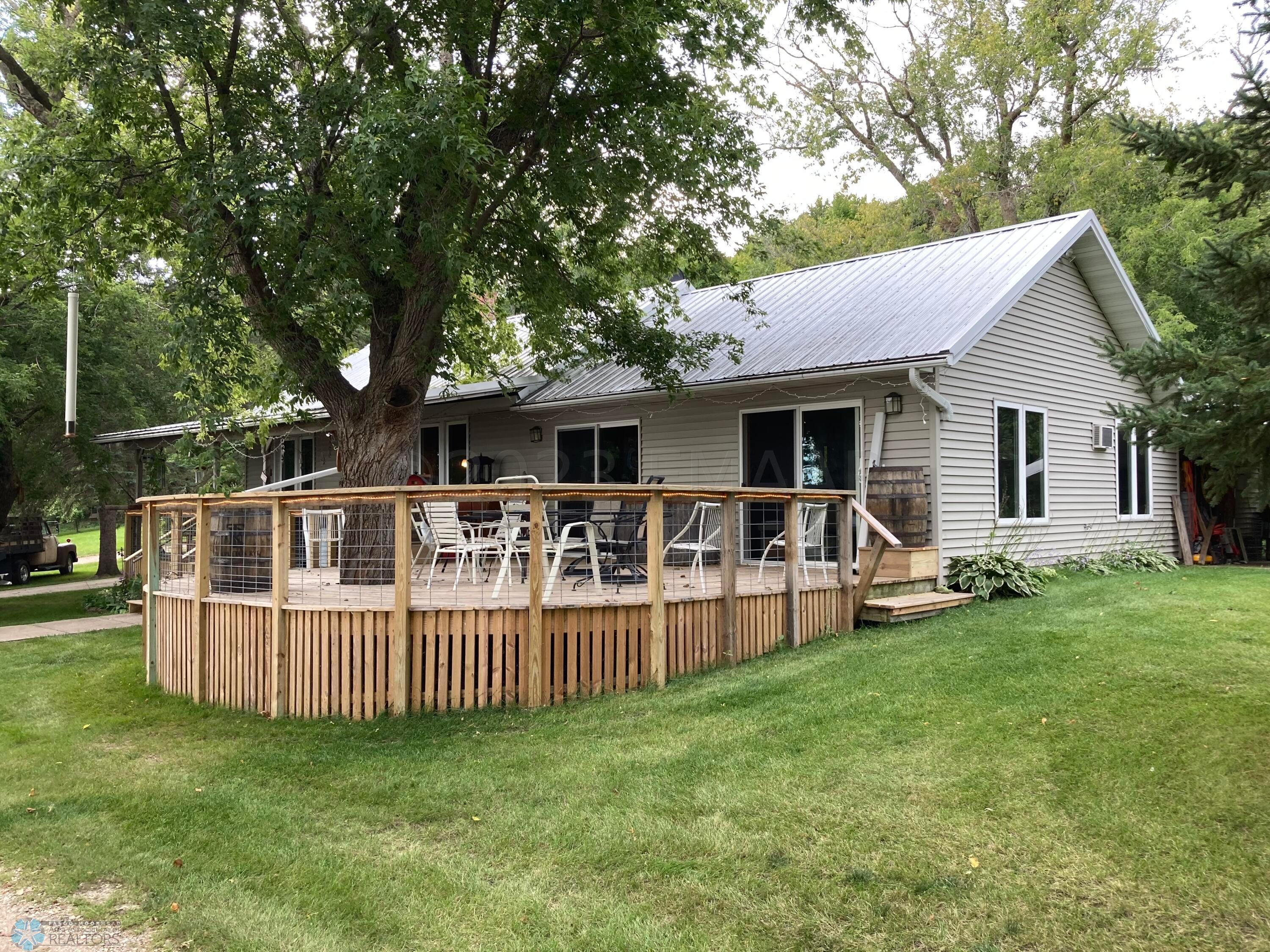 40899 Backroad Trail