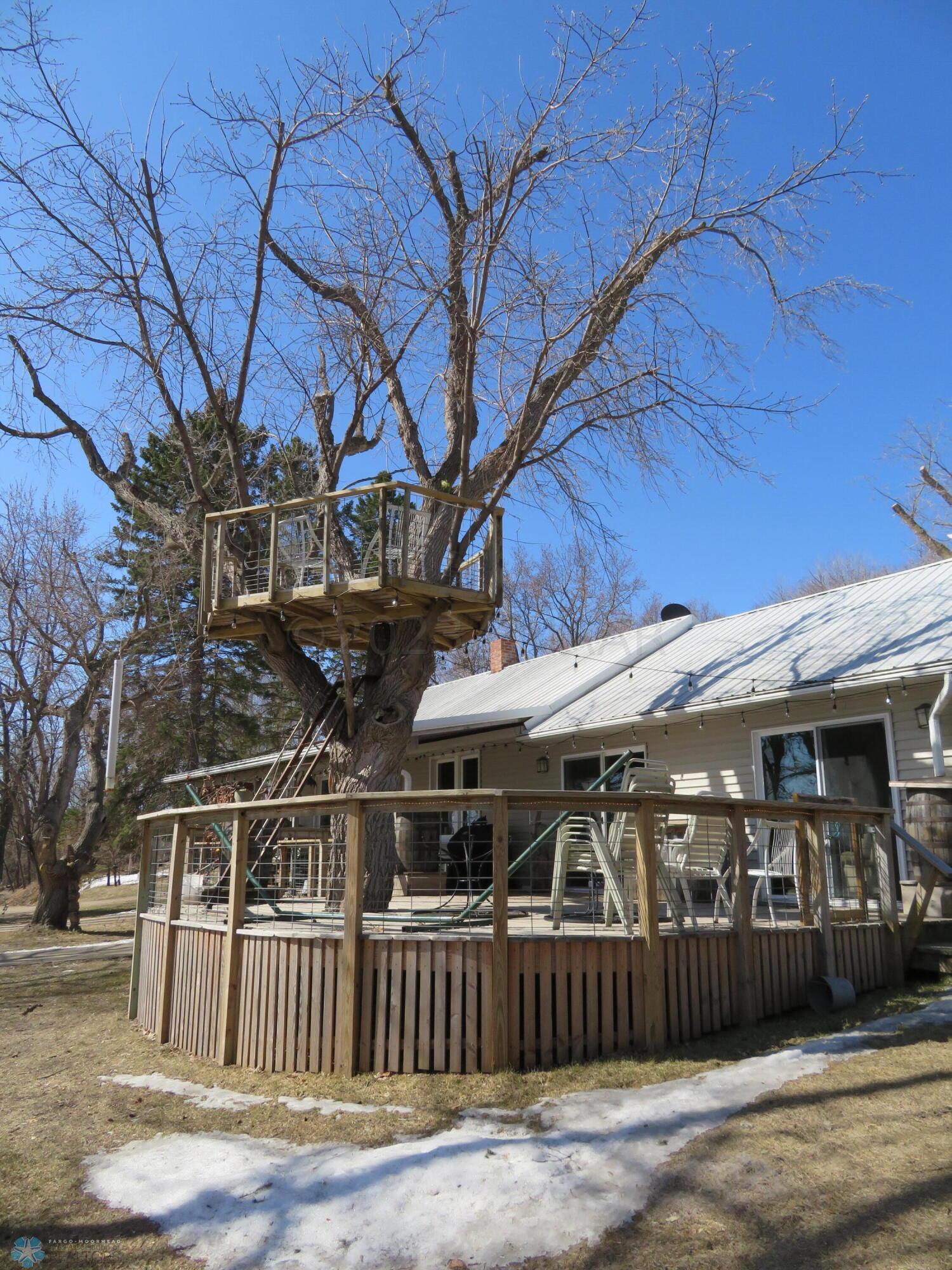Deck Treehouse