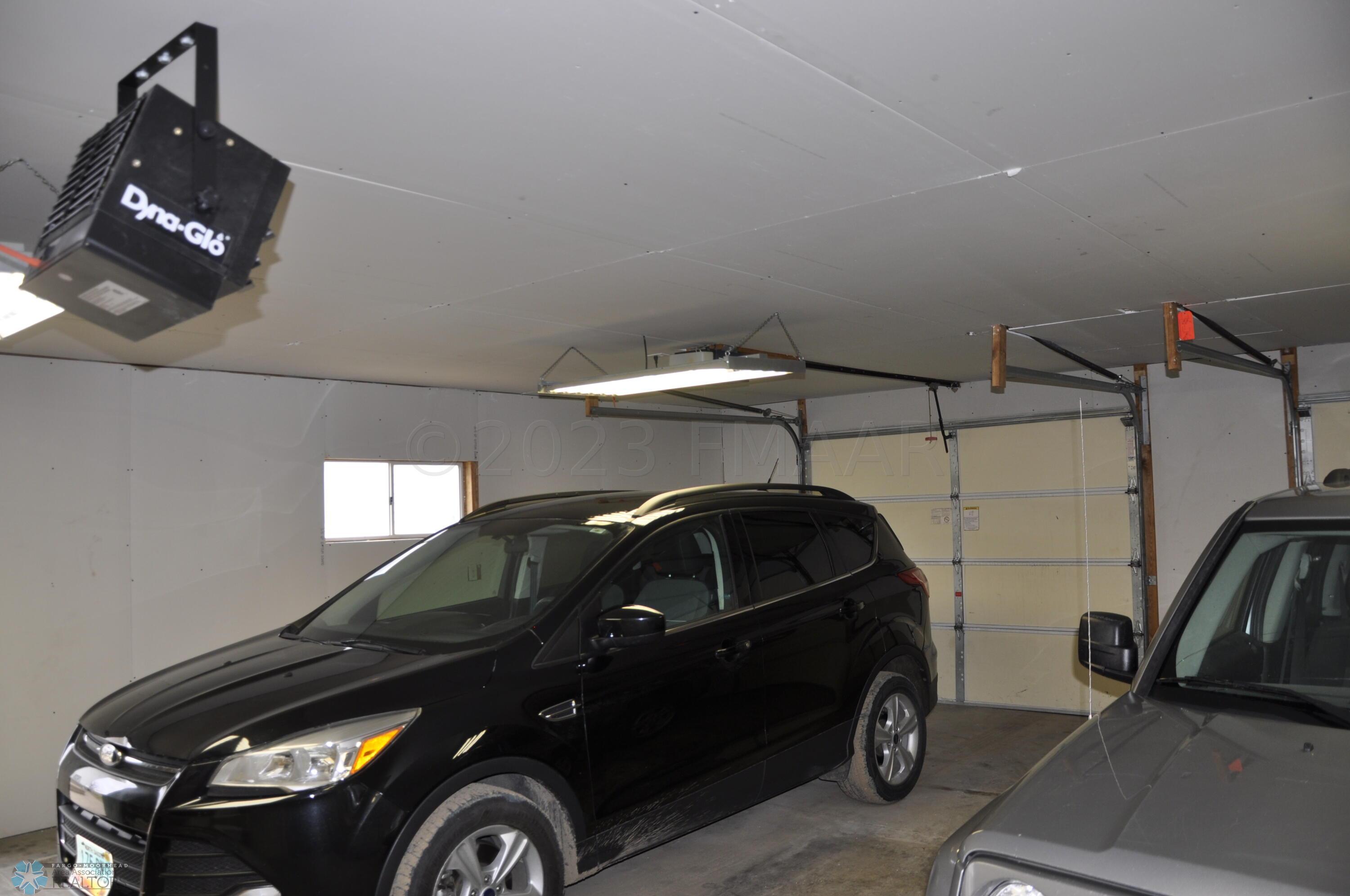 28 x 40 Heated Garage