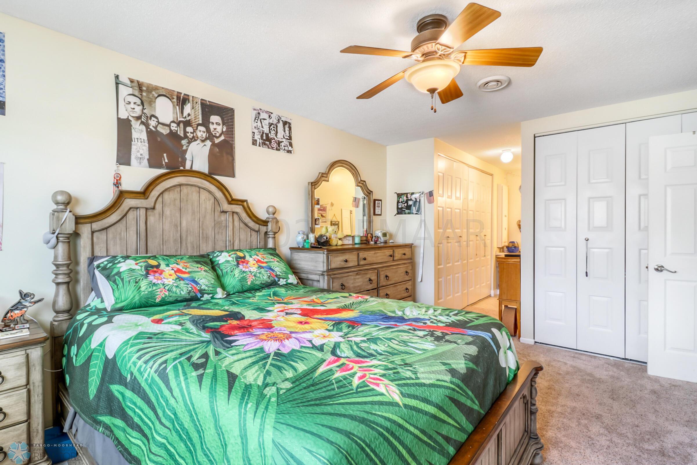 Master Bedroom1_2