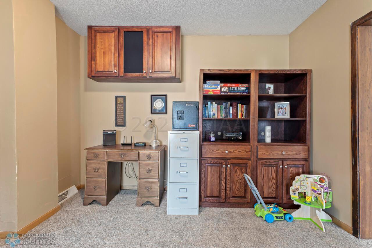 Additional Living Rm/office space