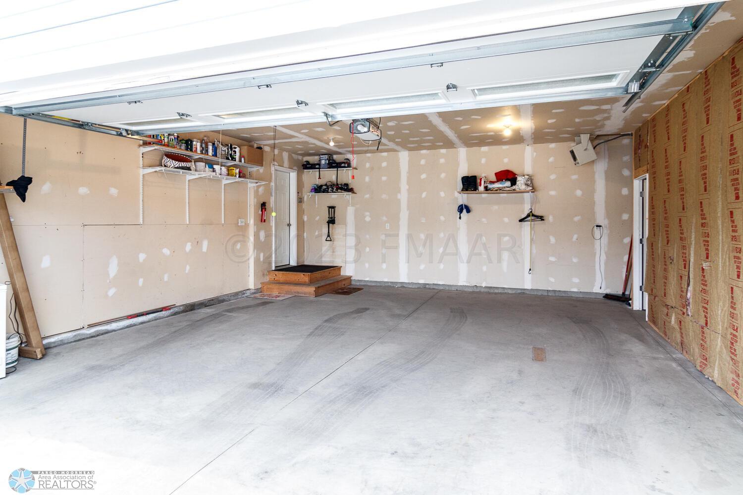 Garage - 2 of 3 stalls